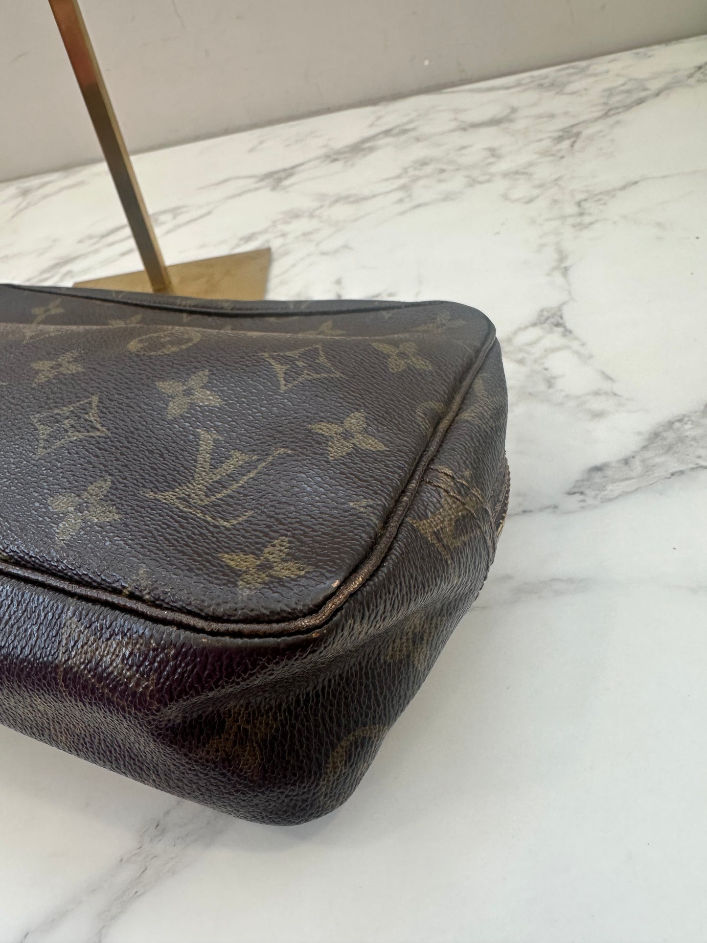 Louis Vuitton Trousse Toilette 23