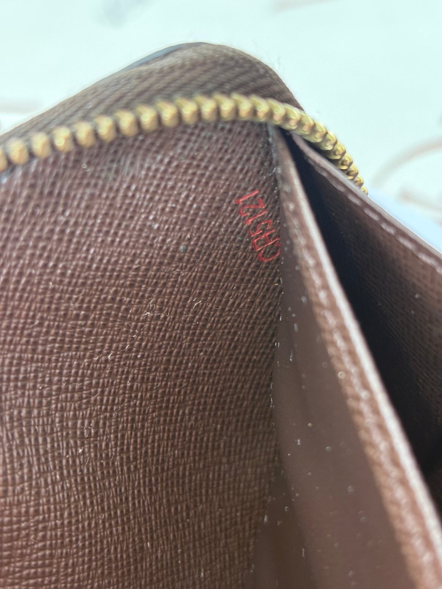 018551 - Louis Vuitton Wallet Damier