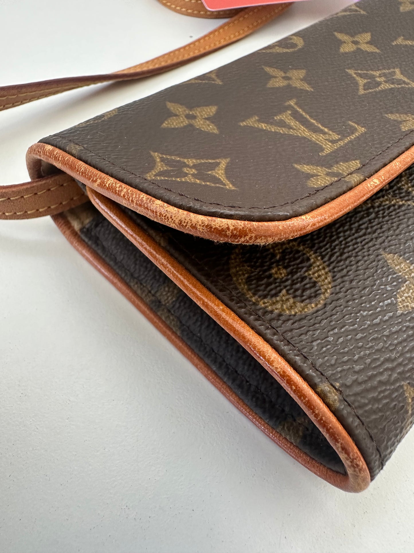 Louis Vuitton Pochette Twin PM