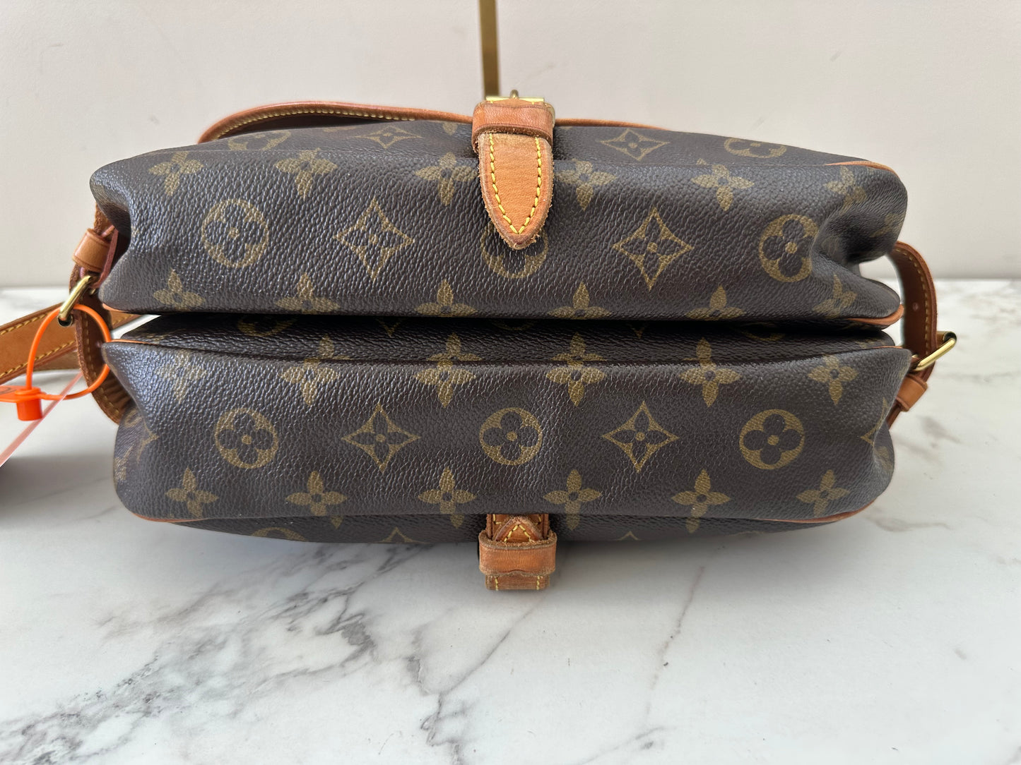 Louis Vuitton Saumur 30