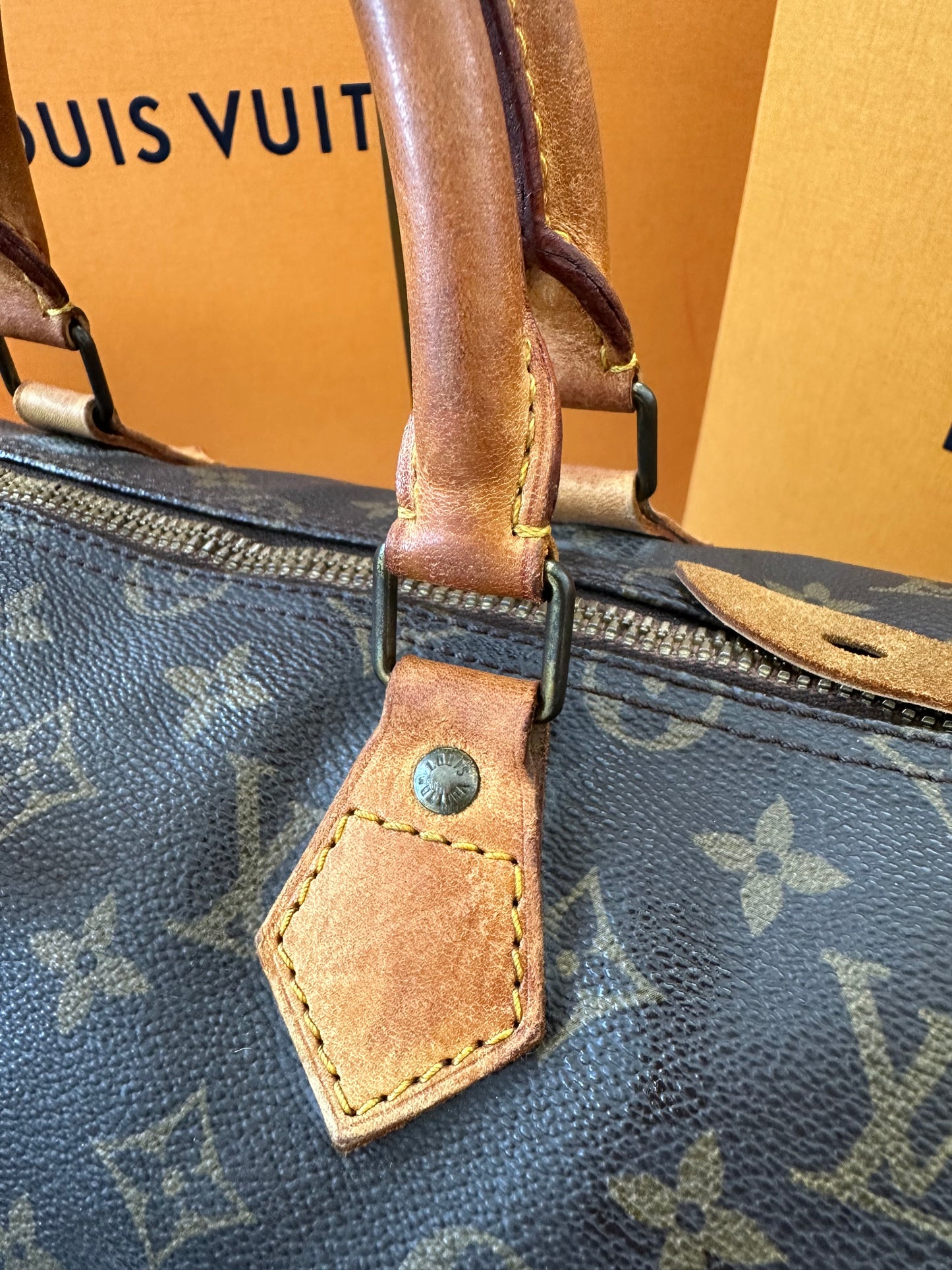 Louis Vuitton Speedy 35