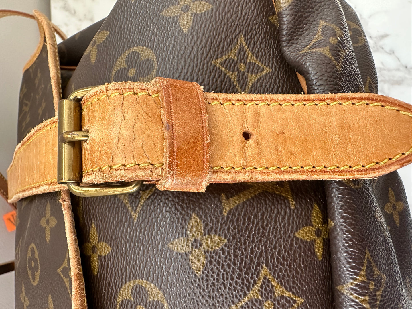 Louis Vuitton Saumur 43