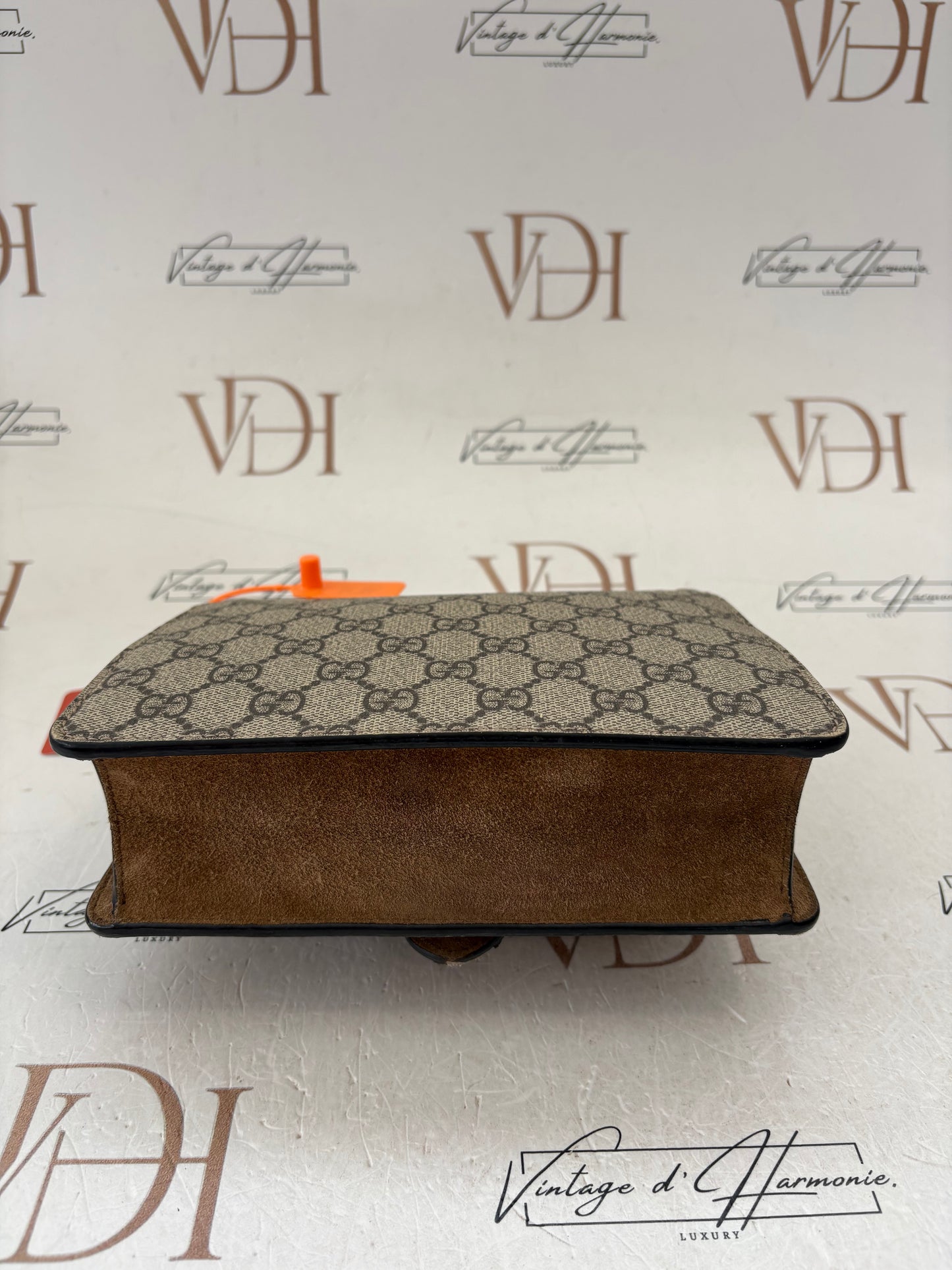 384072 - Gucci Dionysus