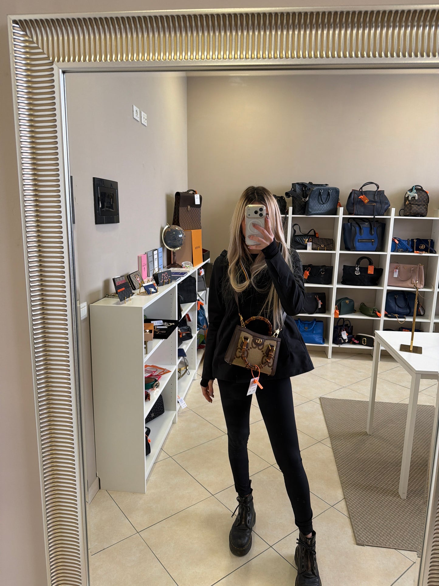 382555 - Gucci Diana