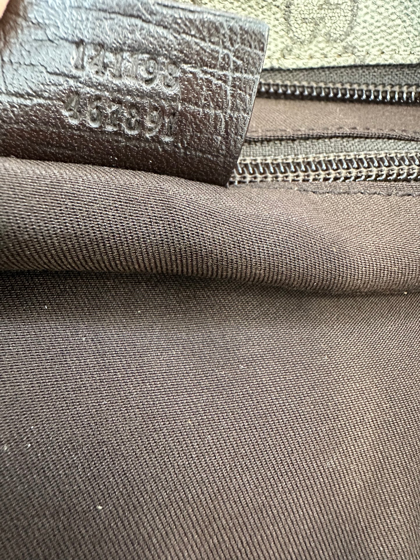 Gucci GG Supreme Shoulder