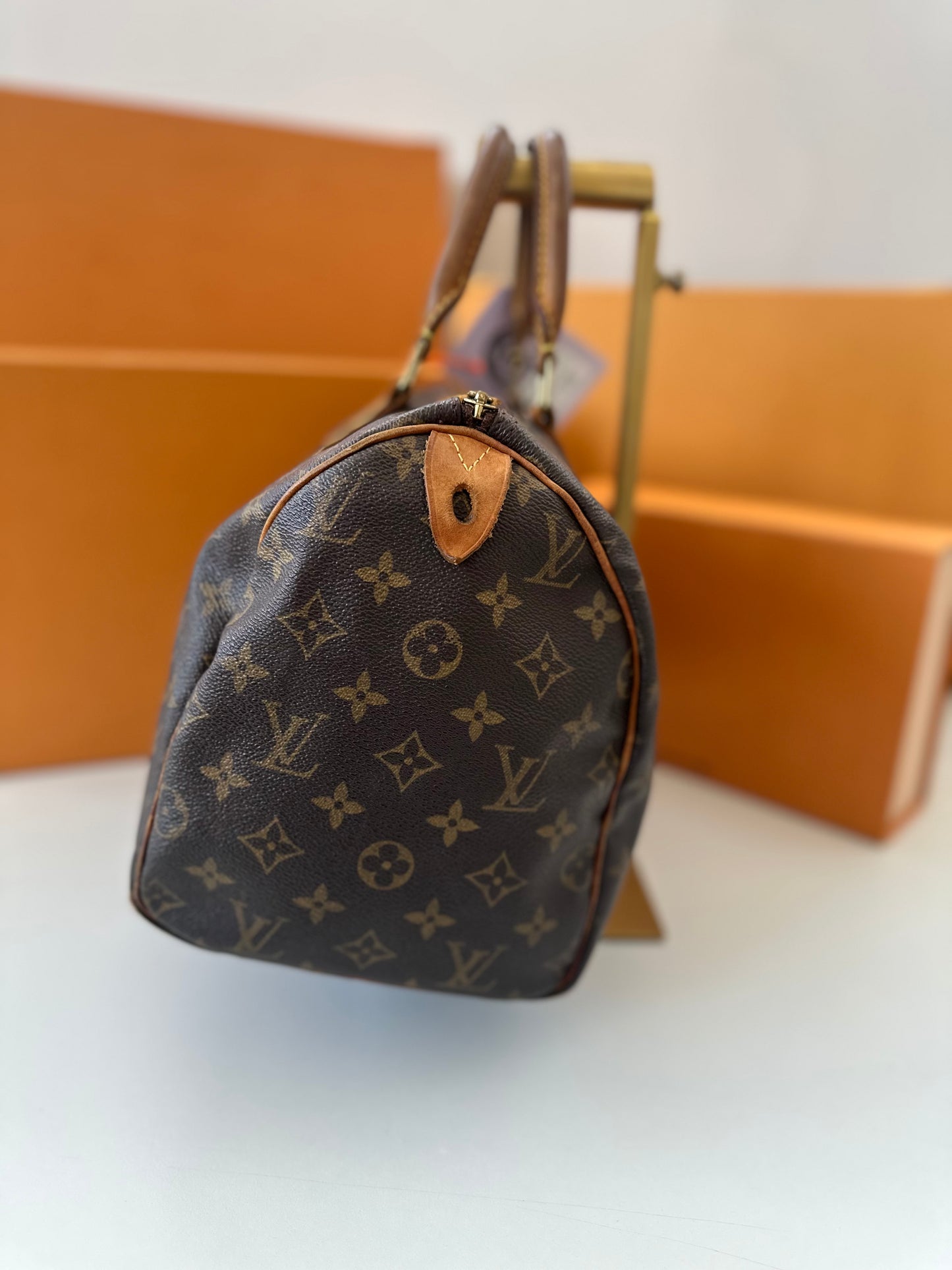 Louis Vuitton Speedy 30