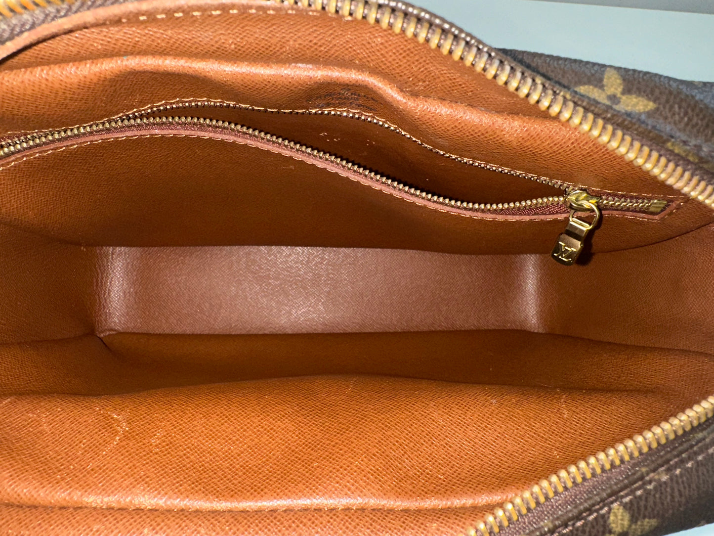 Louis Vuitton Nile
