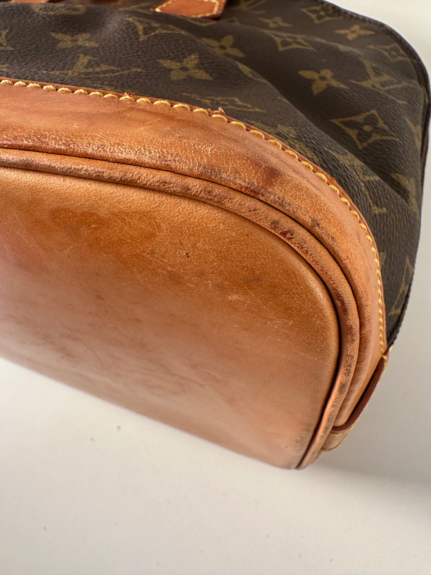 Louis Vuitton Alma