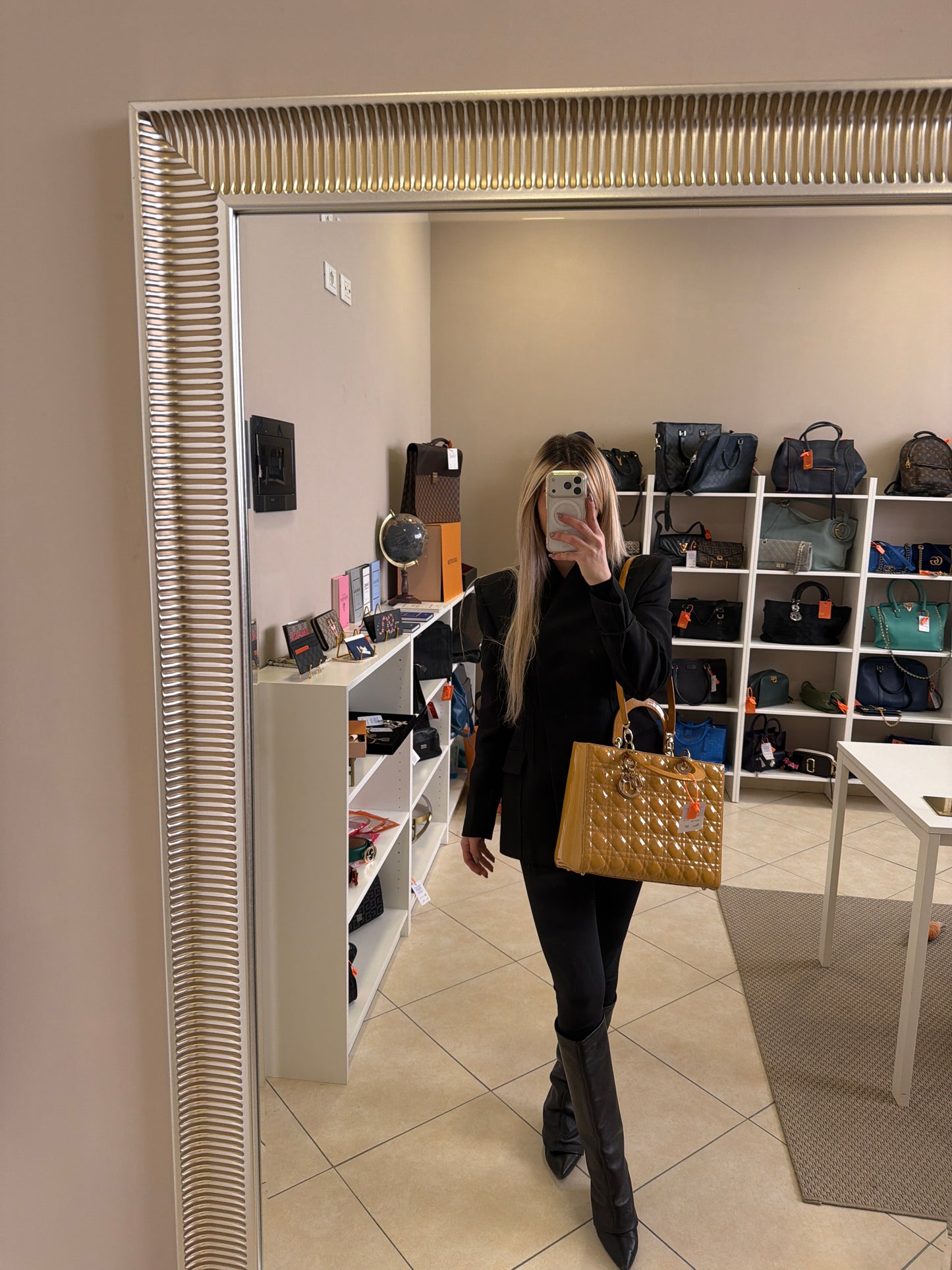 382638 - Dior Lady
