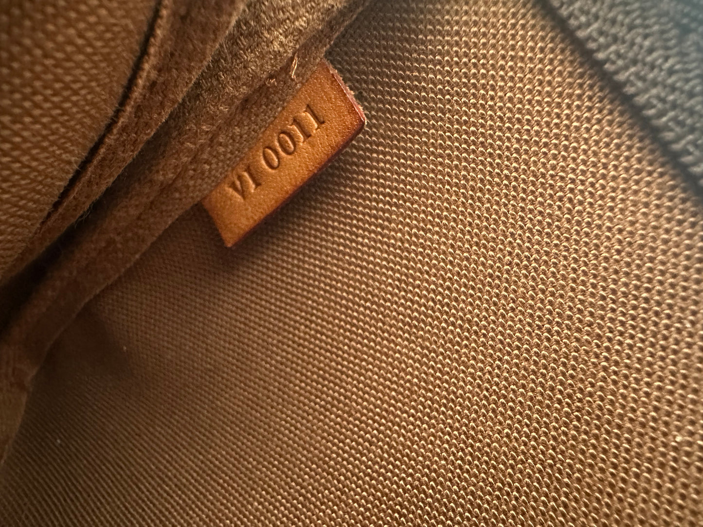 Louis Vuitton Pochette