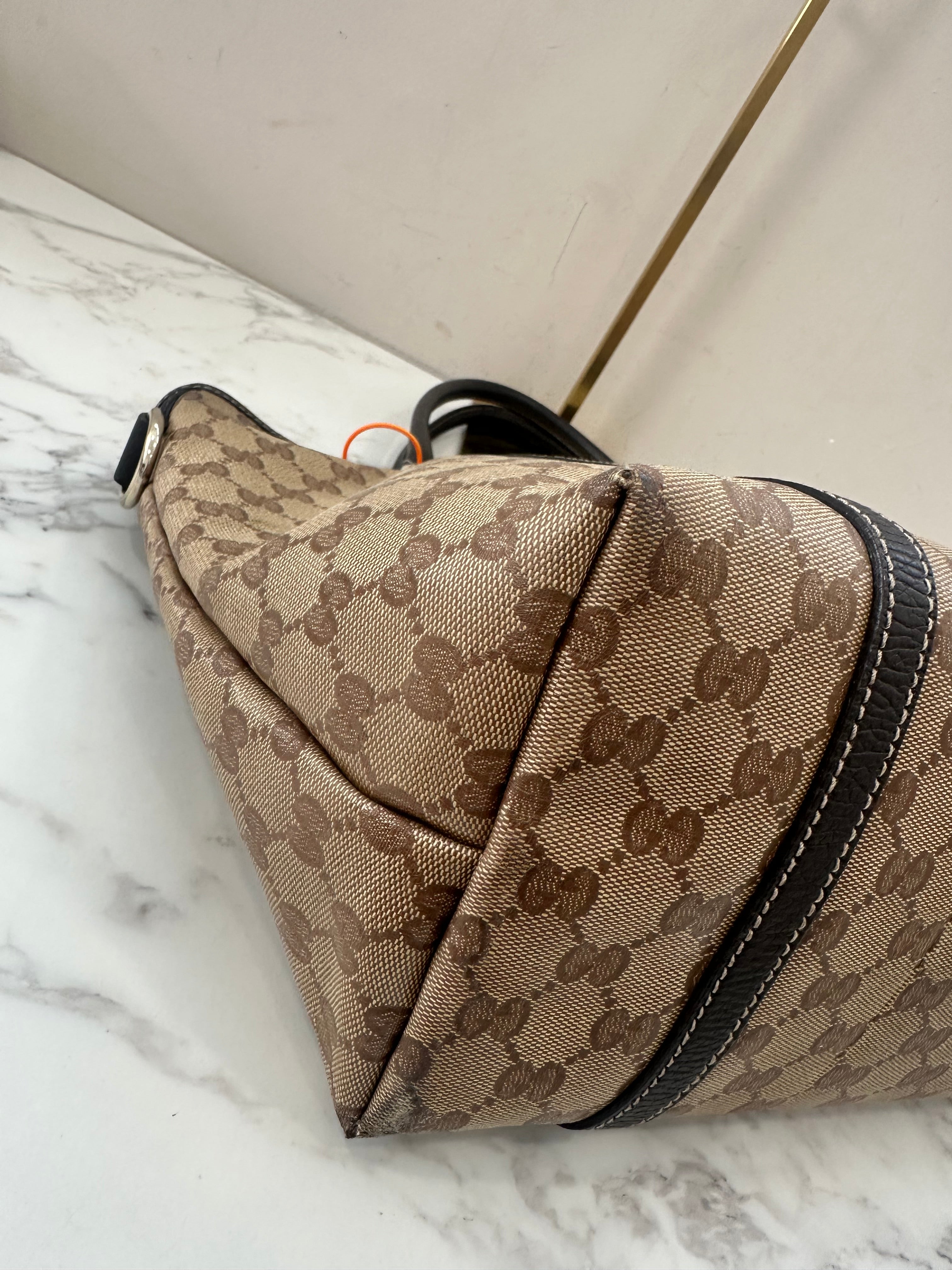 Gucci Beige