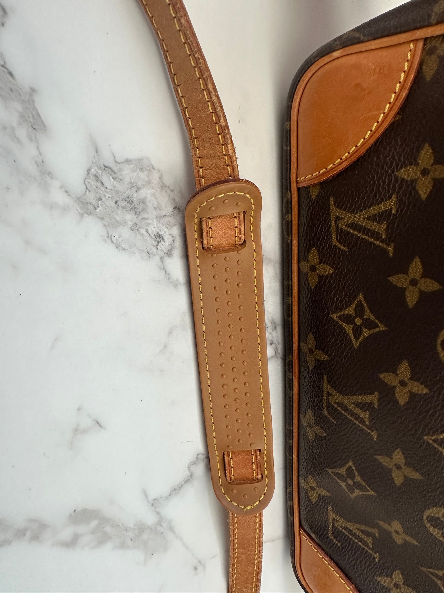 Louis Vuitton Trocadero 30