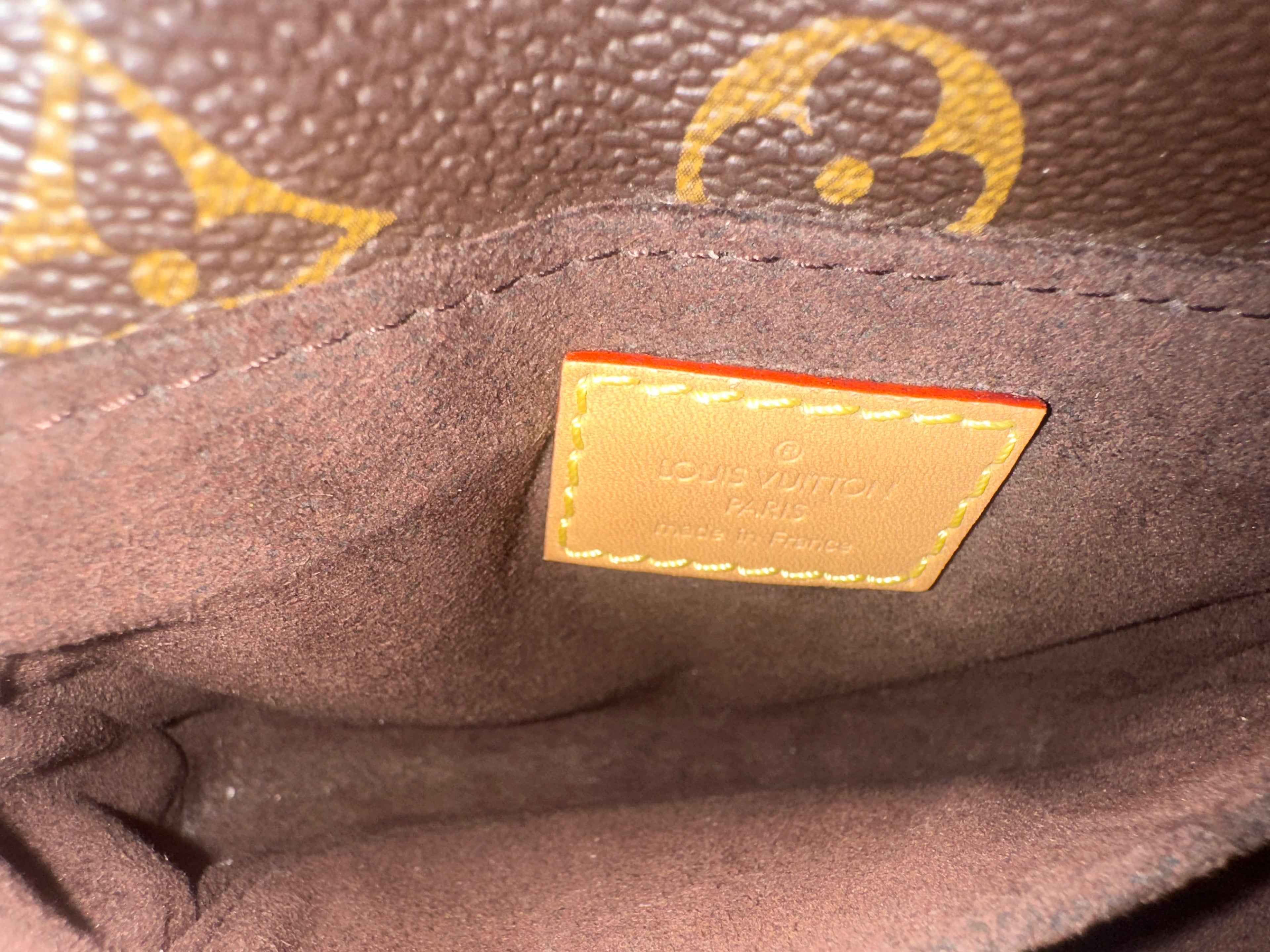 Louis Vuitton Pochette Metis