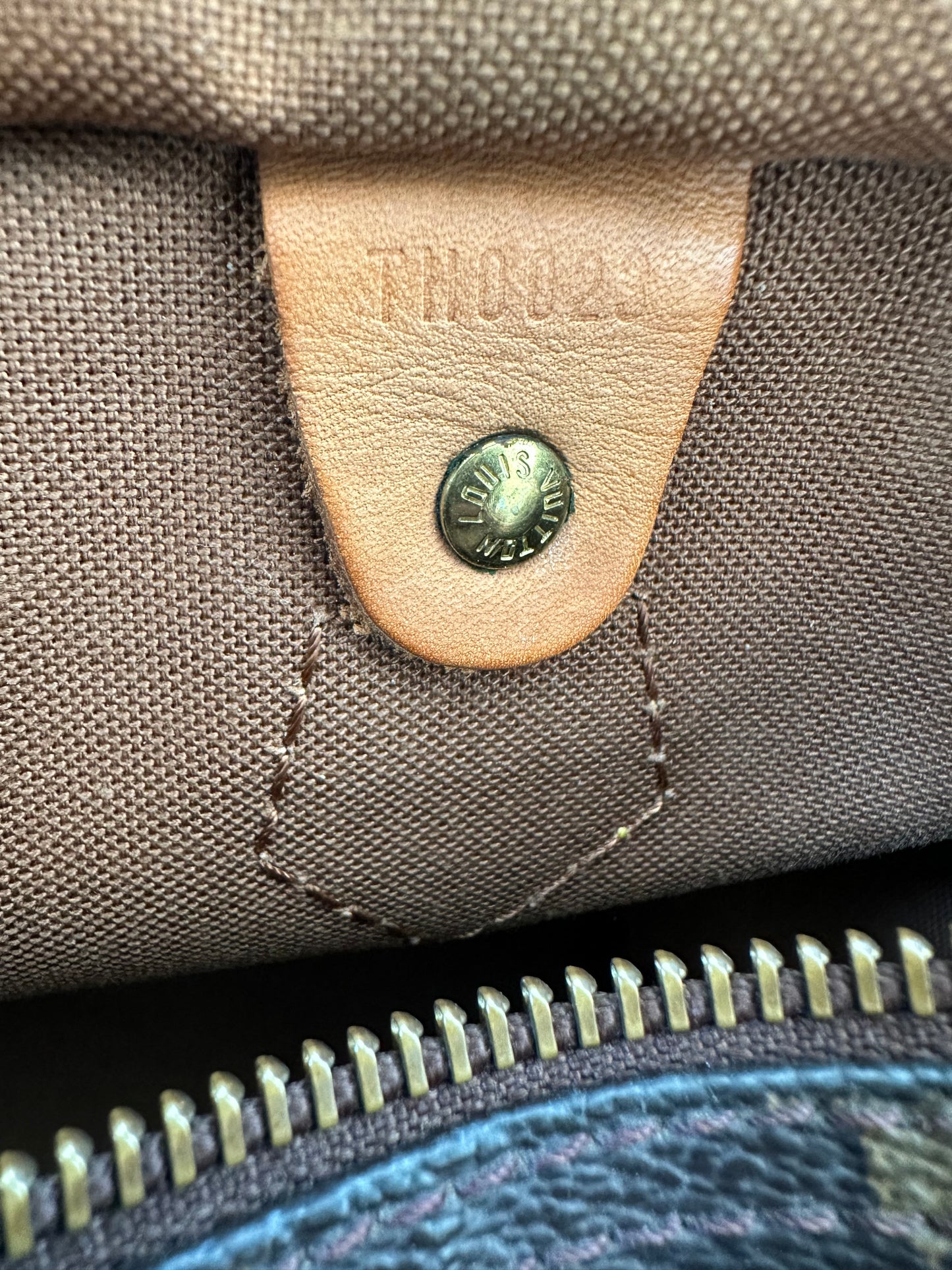 Louis Vuitton Speedy 30