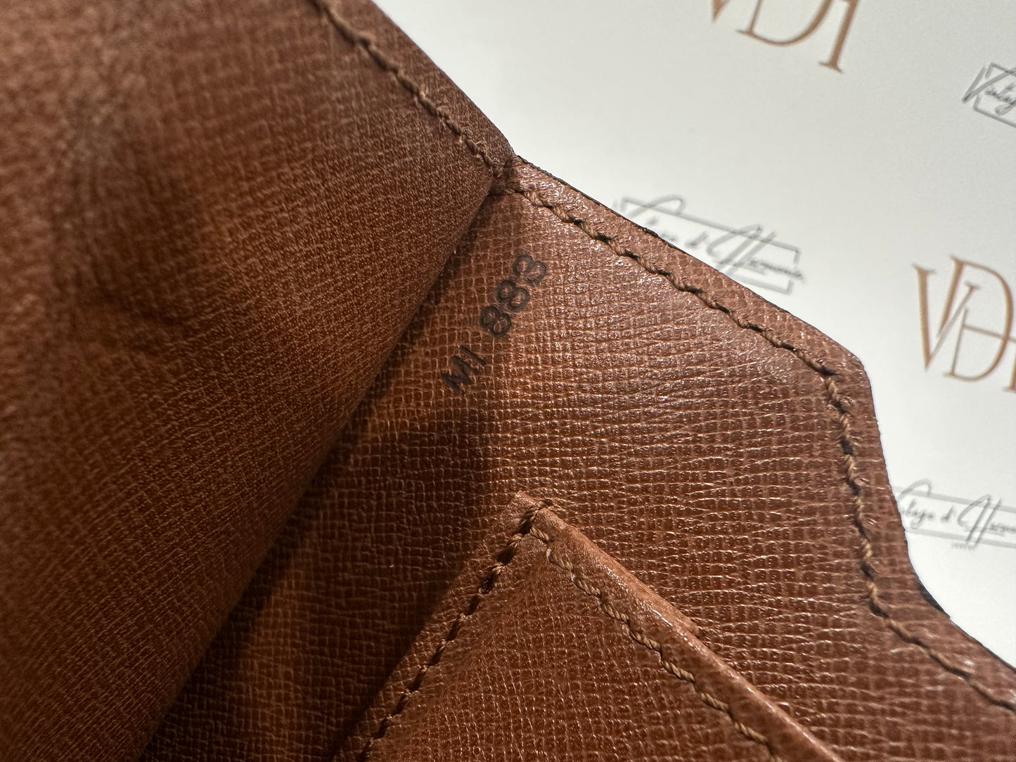 016872 - Louis Vuitton Concorde