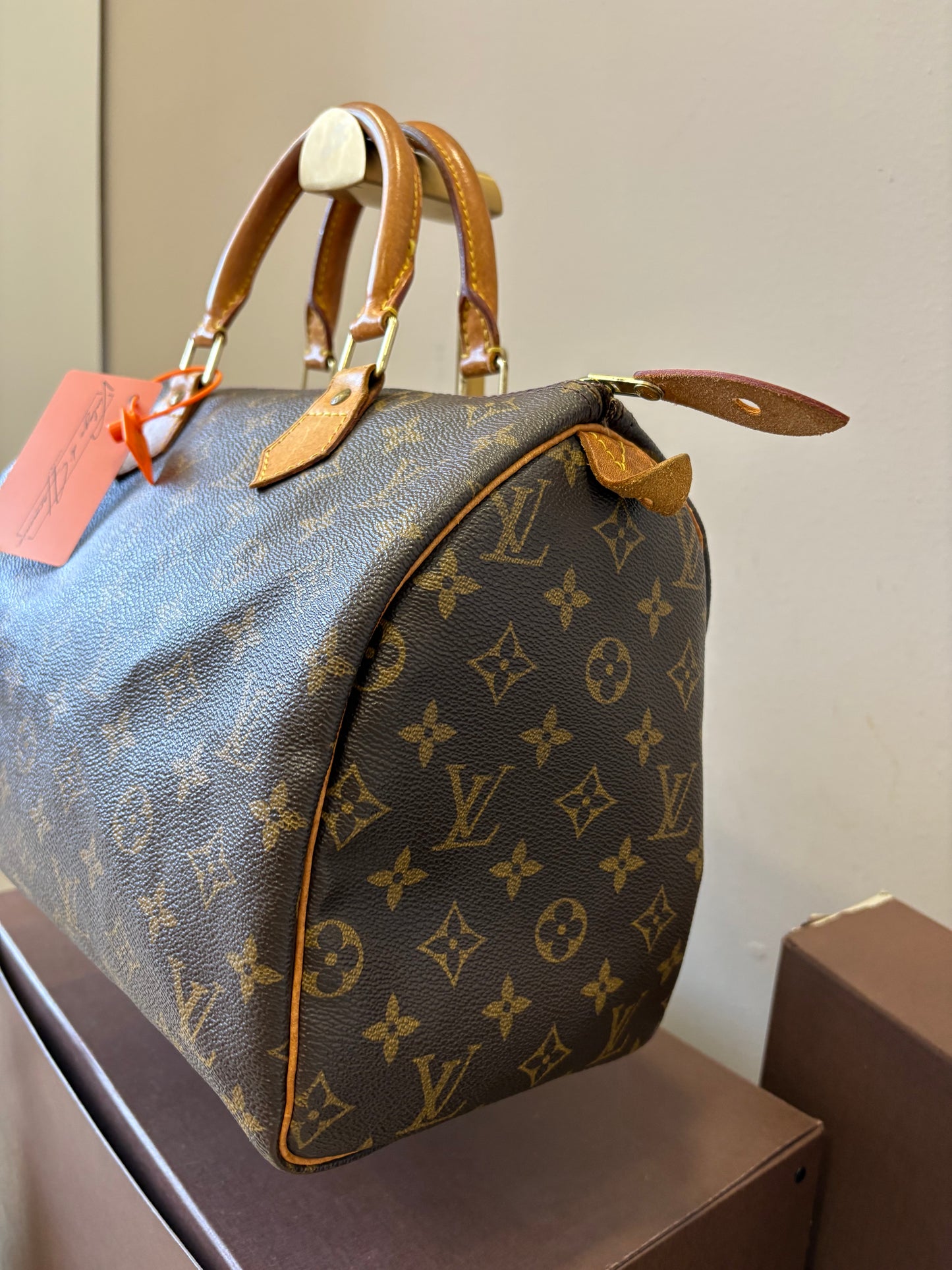 Louis Vuitton Speedy 30