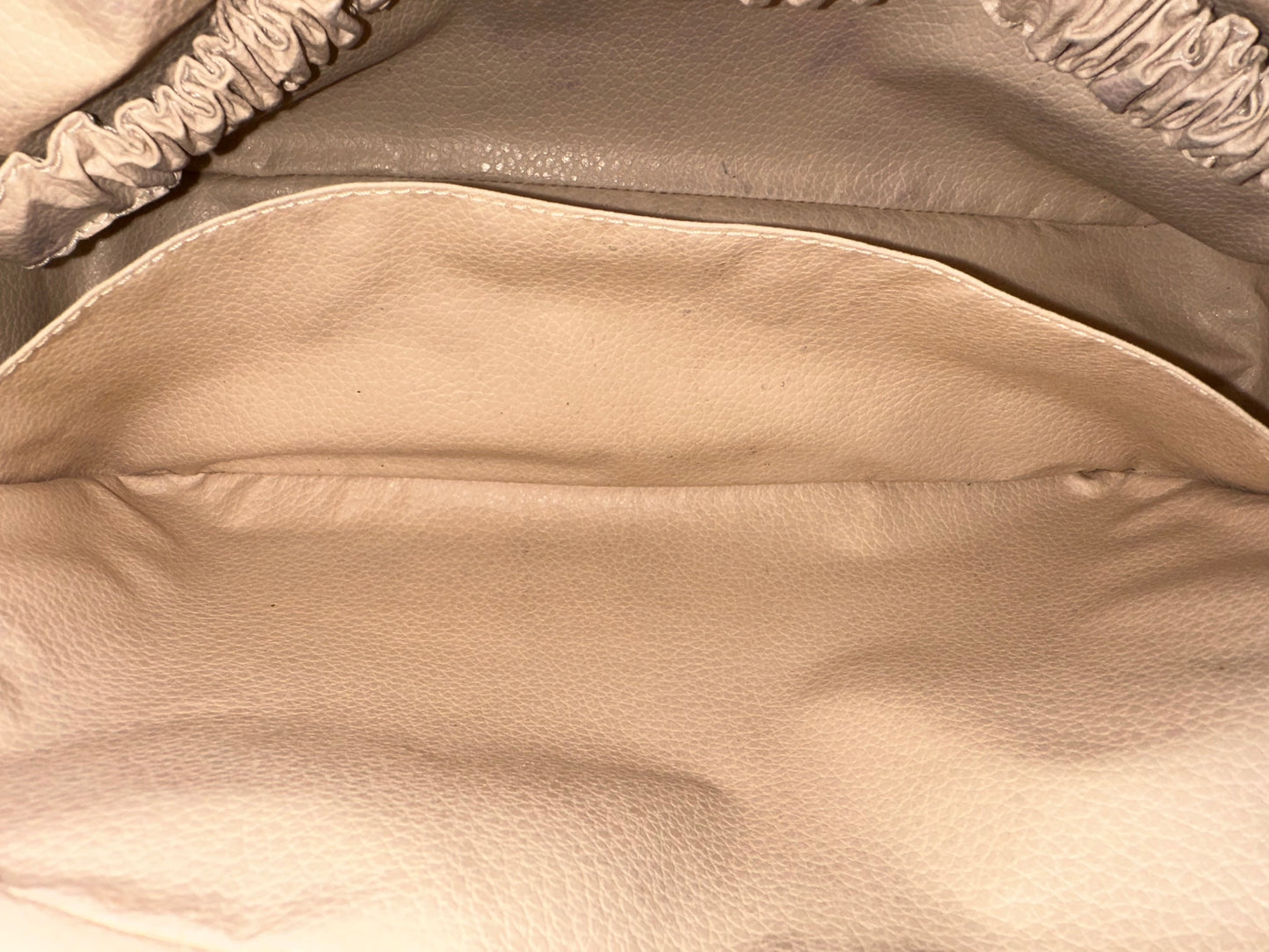 Louis Vuitton Trousse Toilette 28