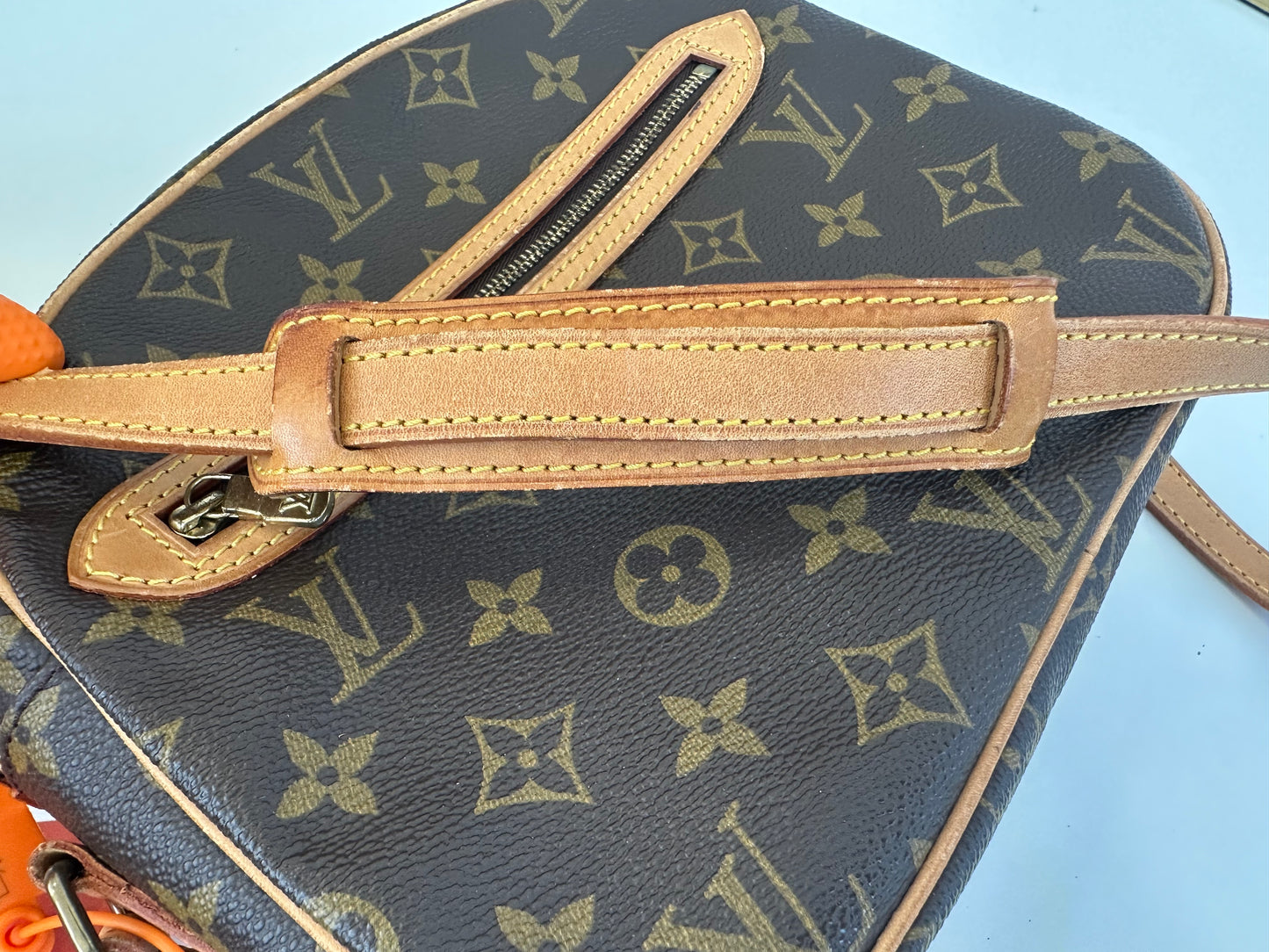 Louis Vuitton Senlis
