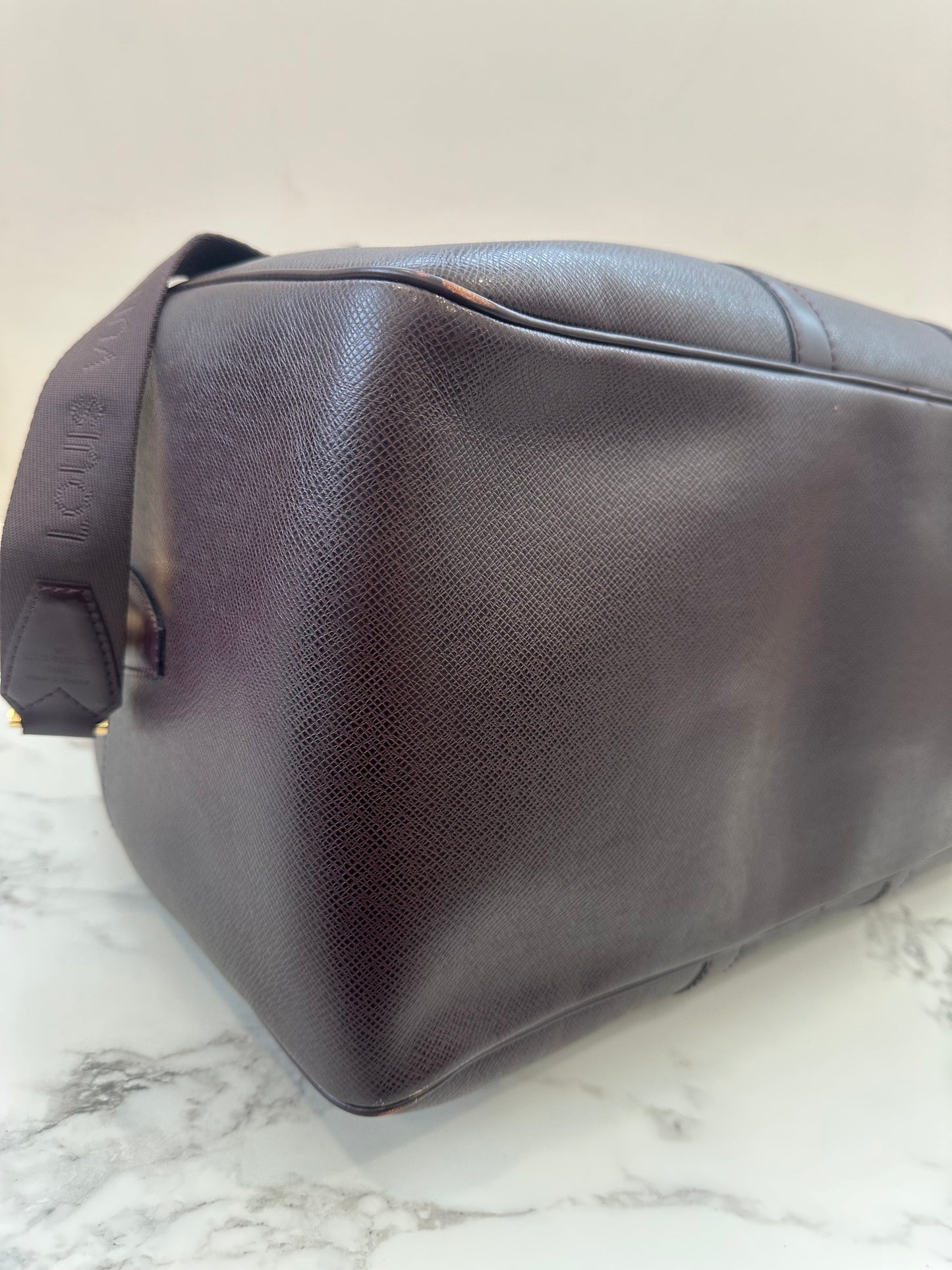 Louis Vuitton Taiga Kendall GM