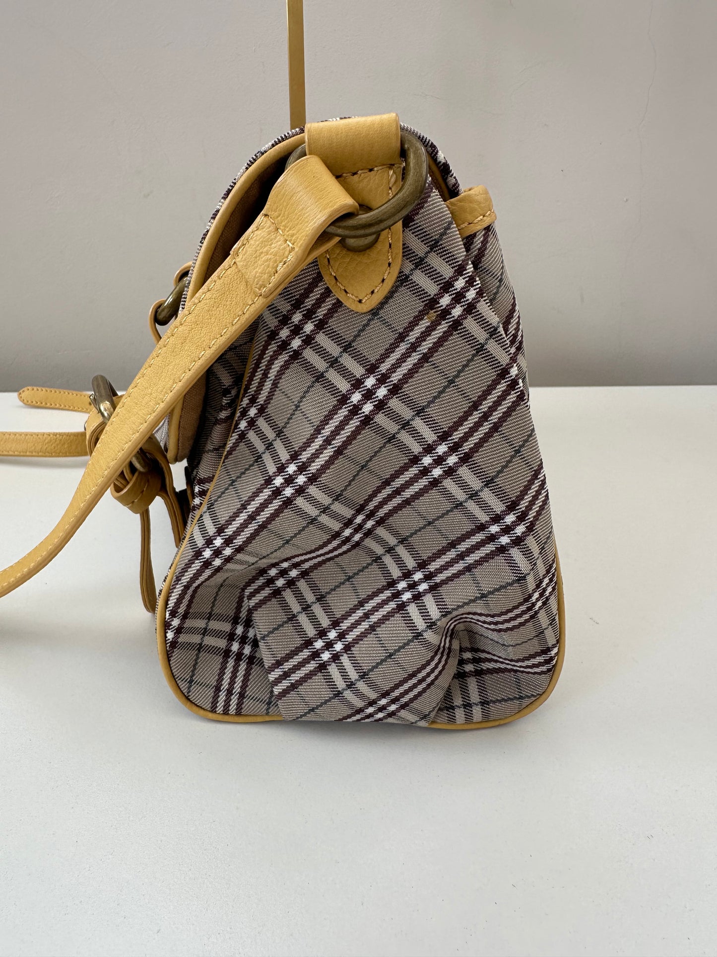 Burberry Blu Lable