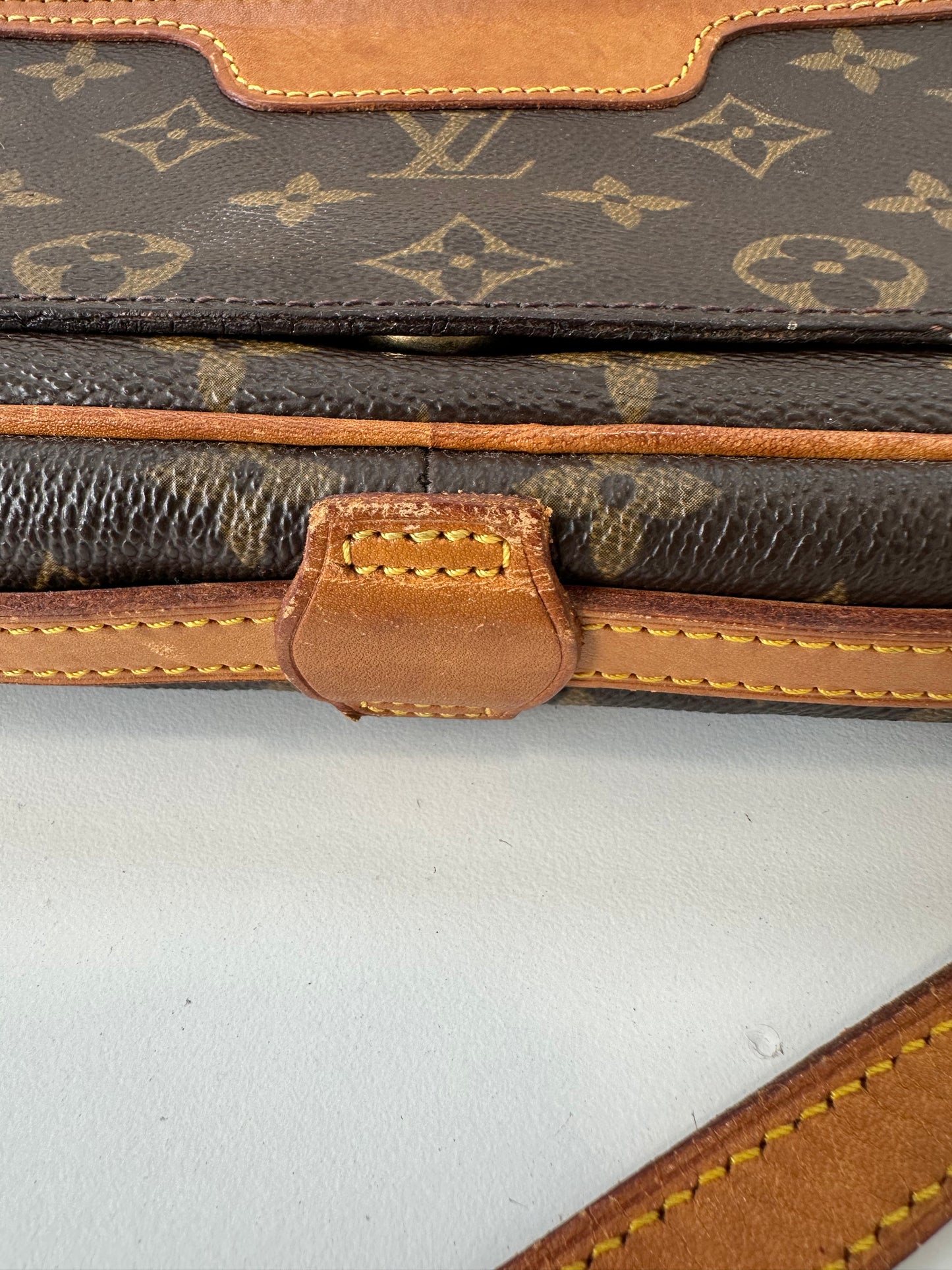 Louis Vuitton Saint German 24