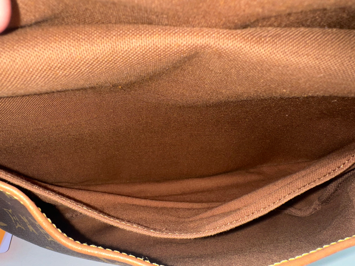 Louis Vuitton Saumur 30