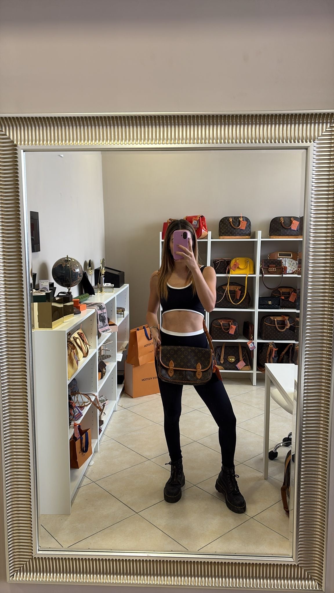 Louis Vuitton Gibeciere MM