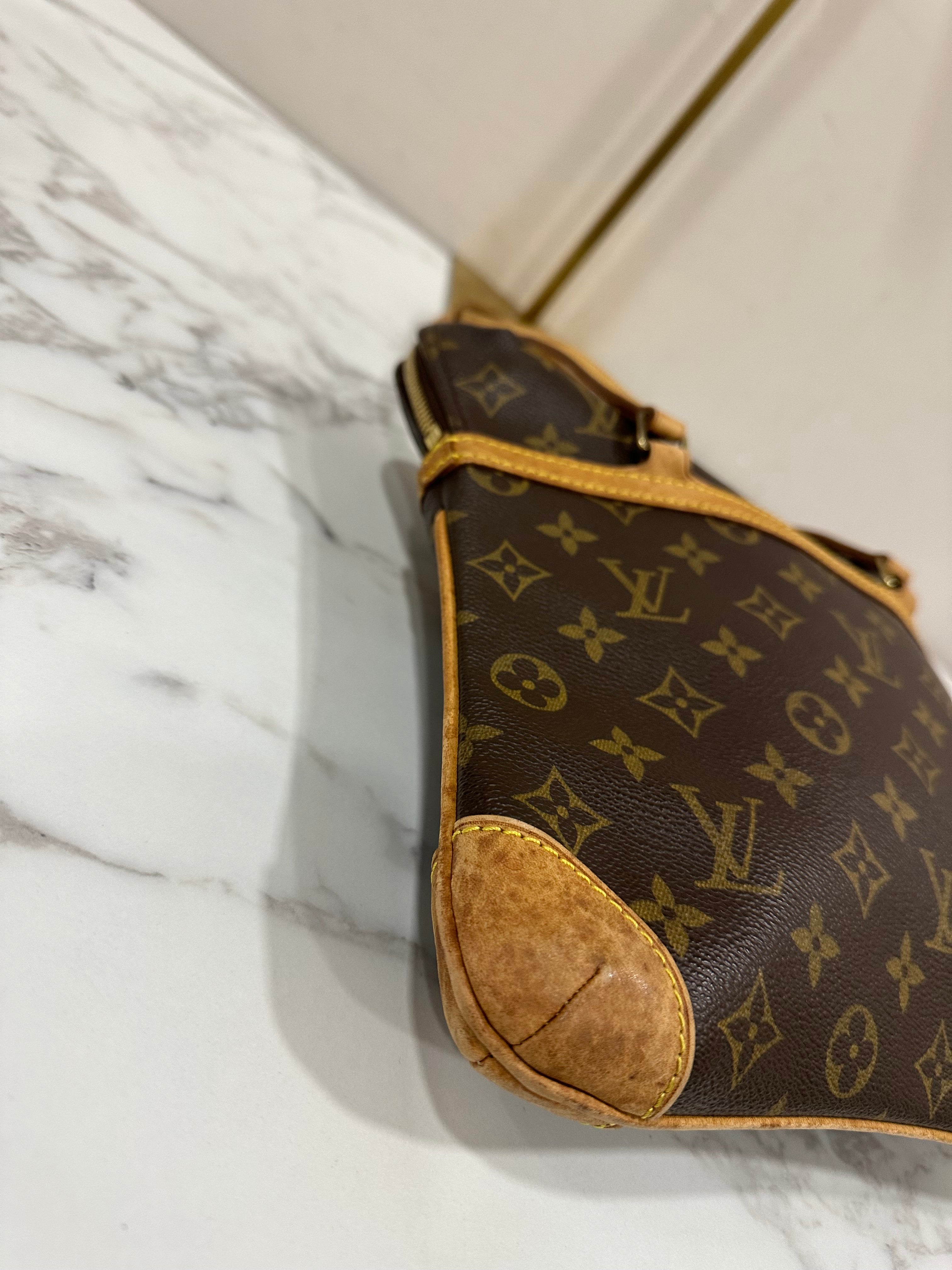 Louis Vuitton Coussin GM