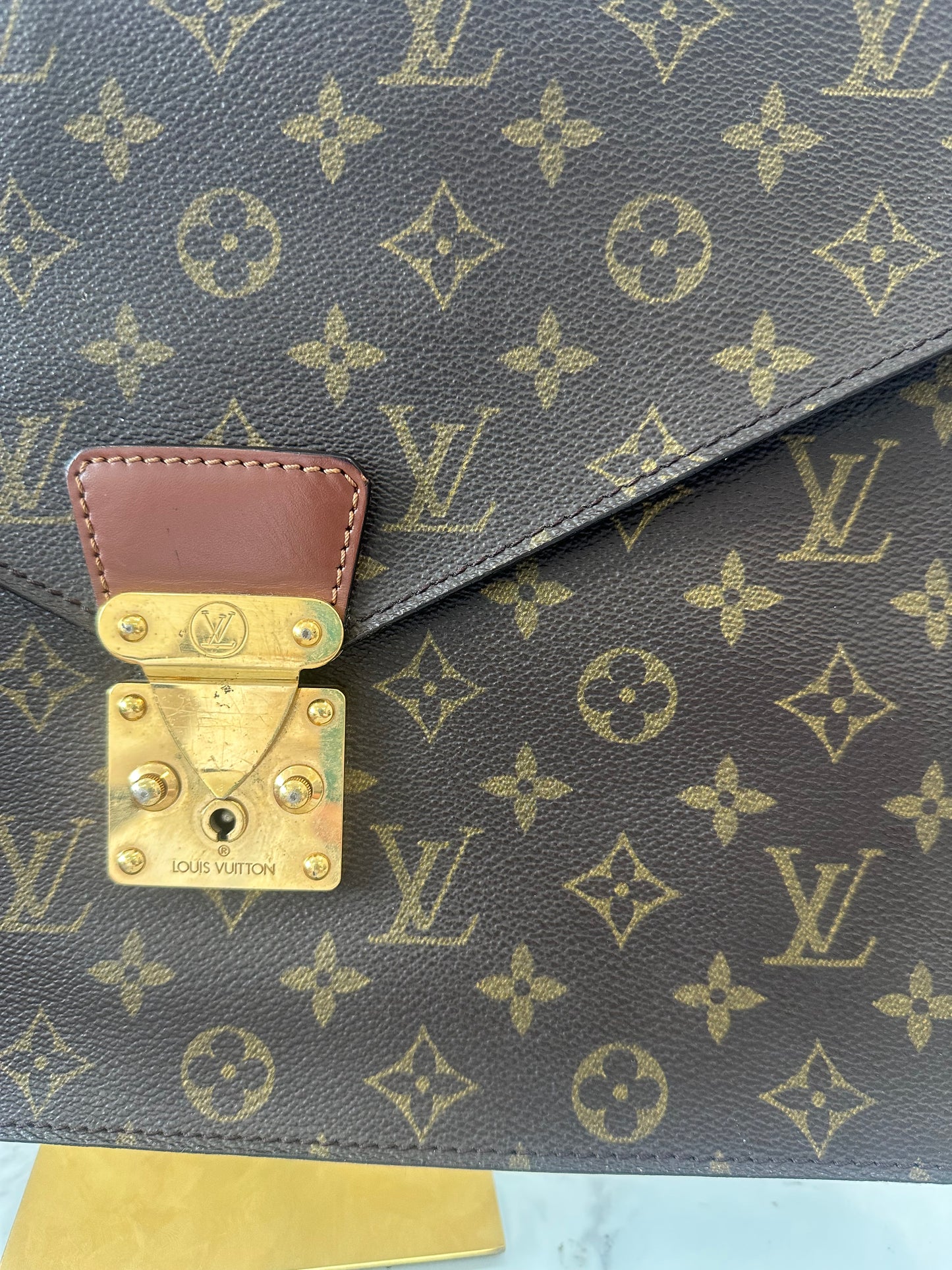 Louis Vuitton Porte Documents Band