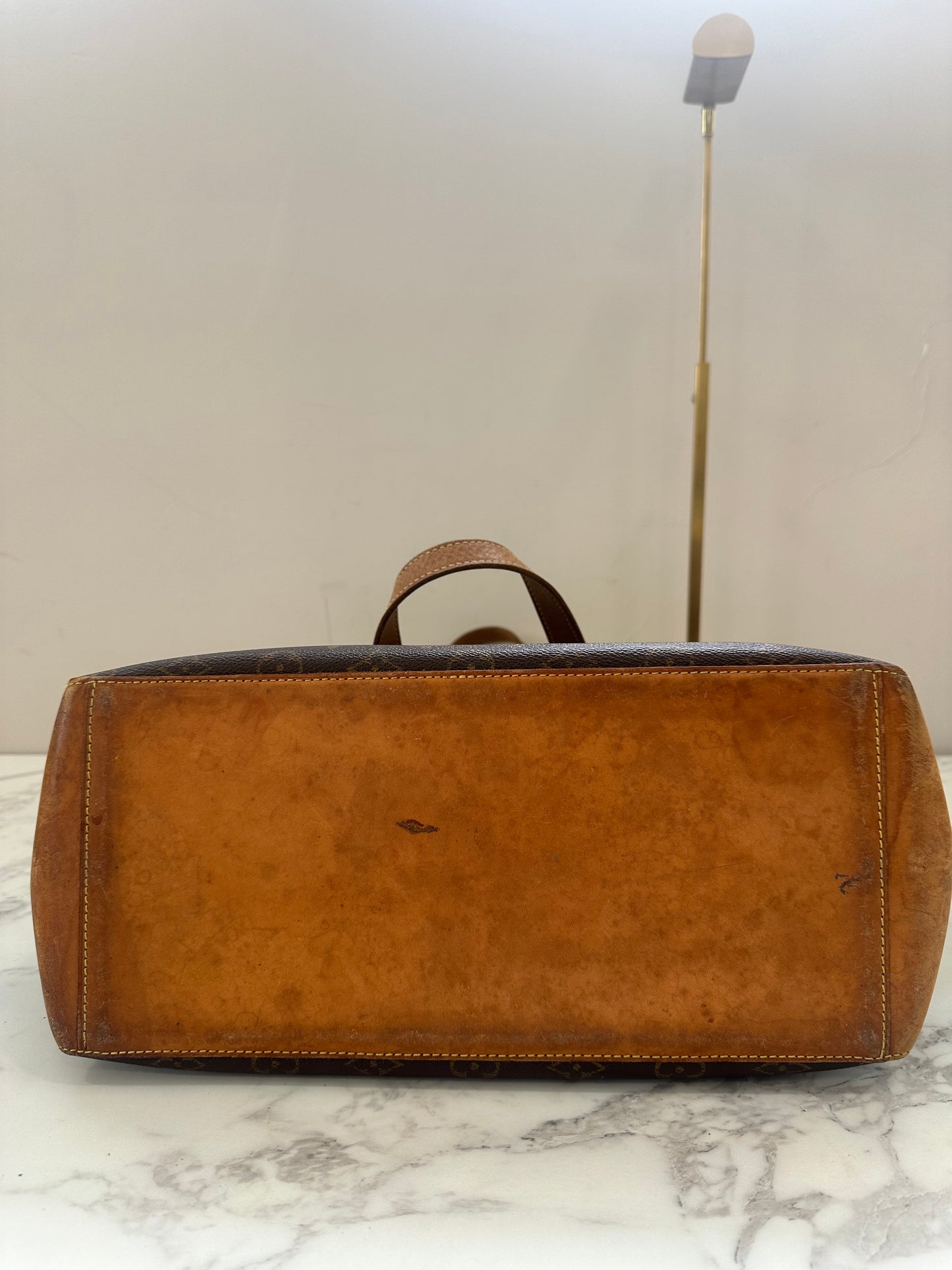 Louis Vuitton Cabas Mezzo