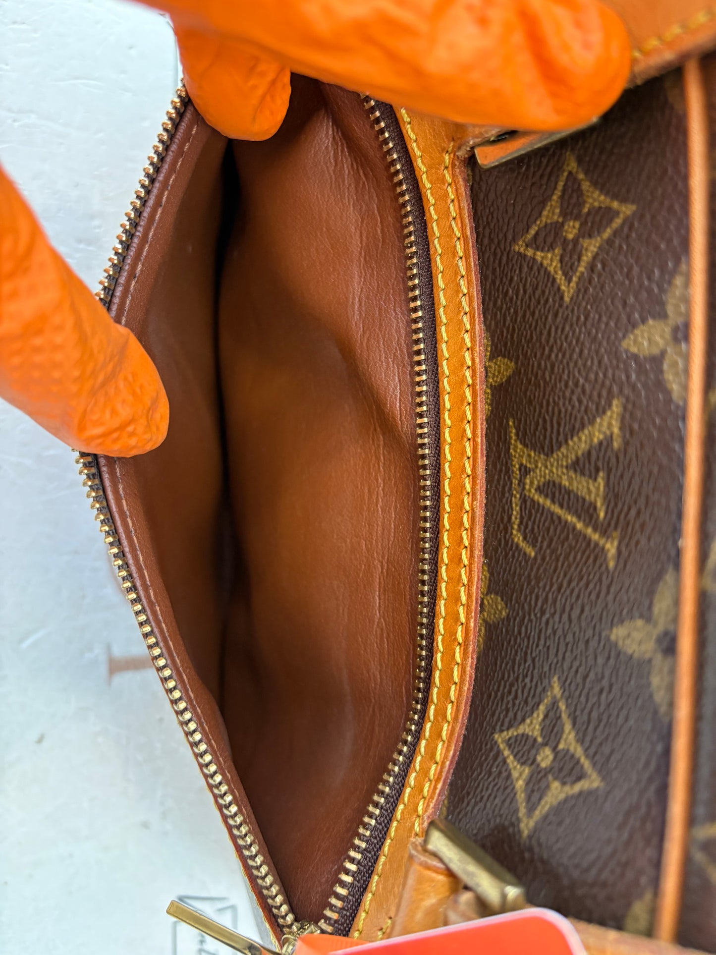 018257 - Louis Vuitton Cite MM