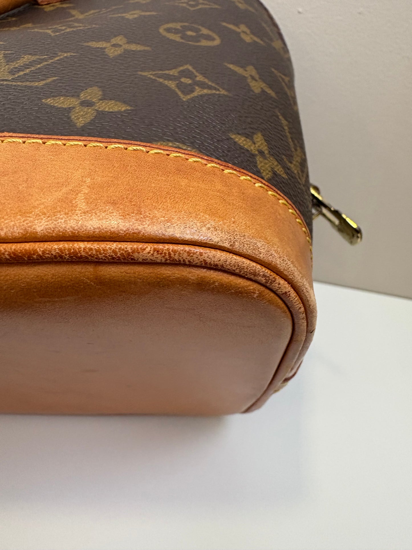 Louis Vuitton Alma