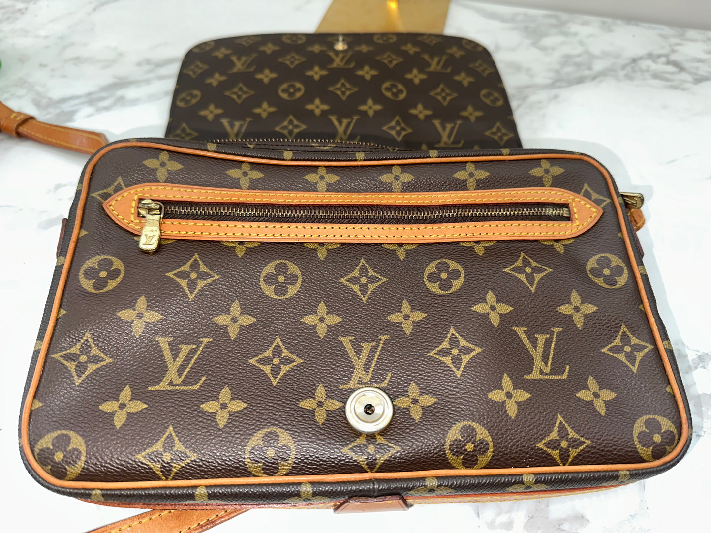 Louis Vuitton Saint German 27
