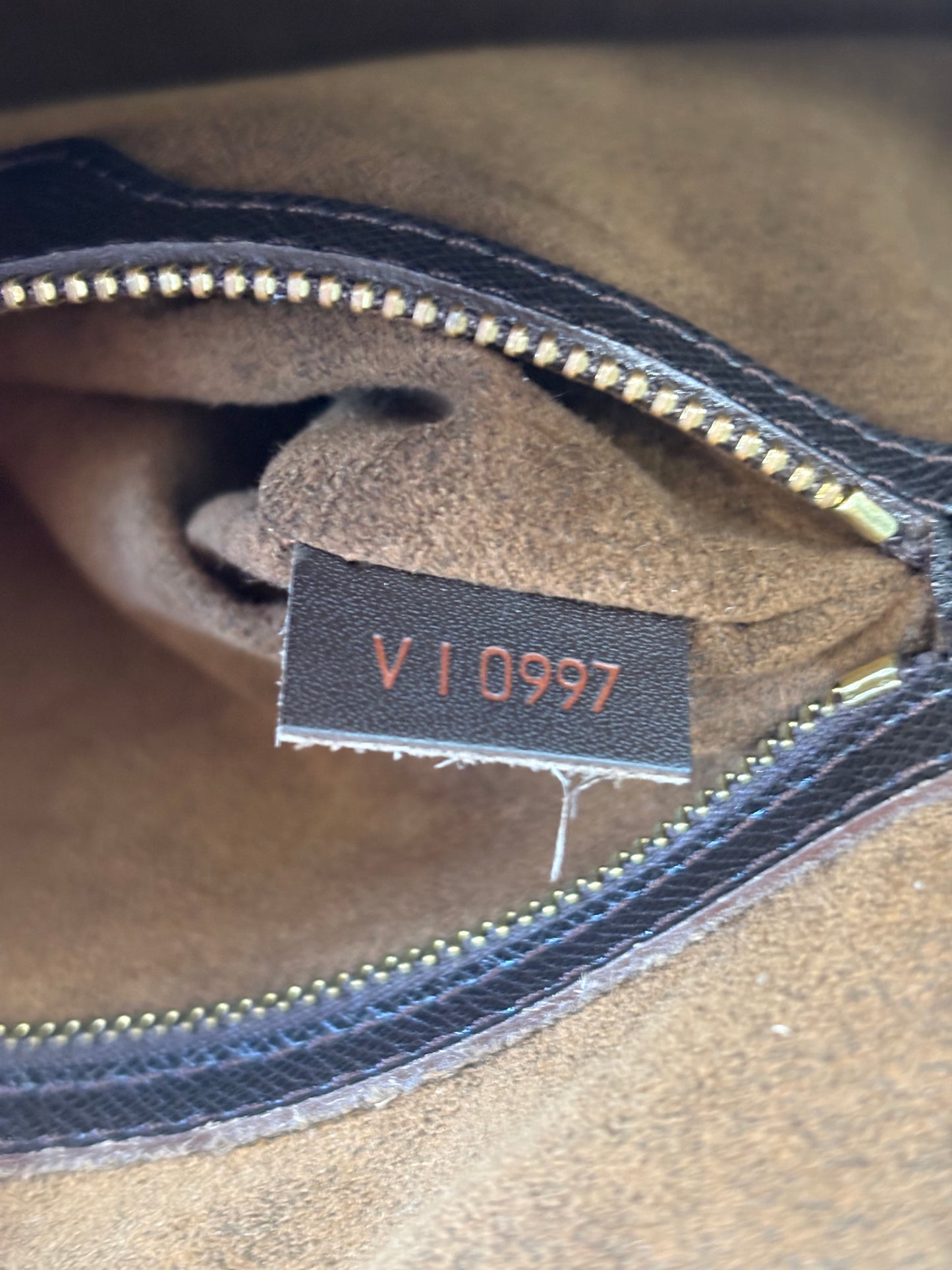 018137 - Louis Vuitton Damier Brera