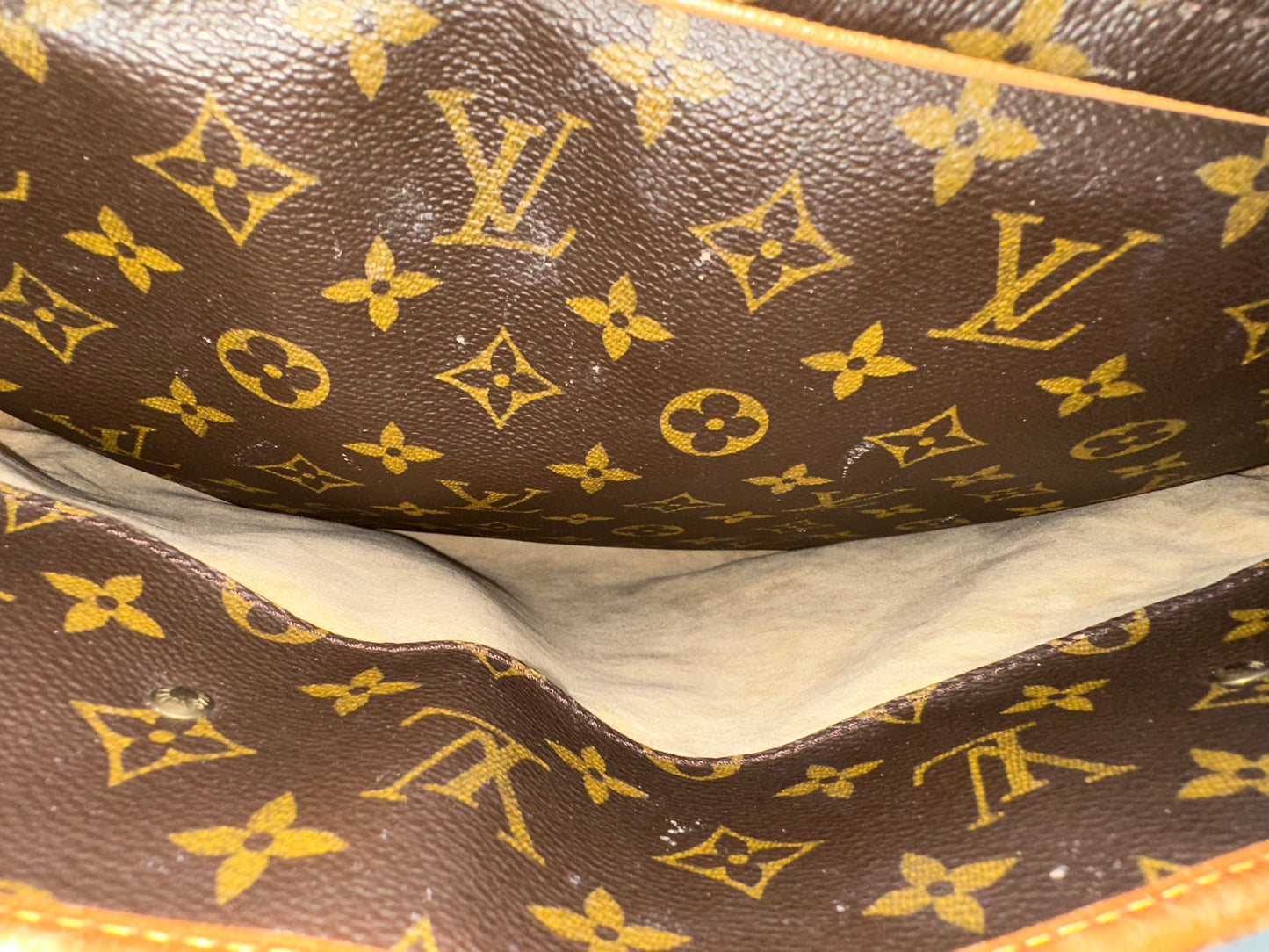 Louis Vuitton Rivoli