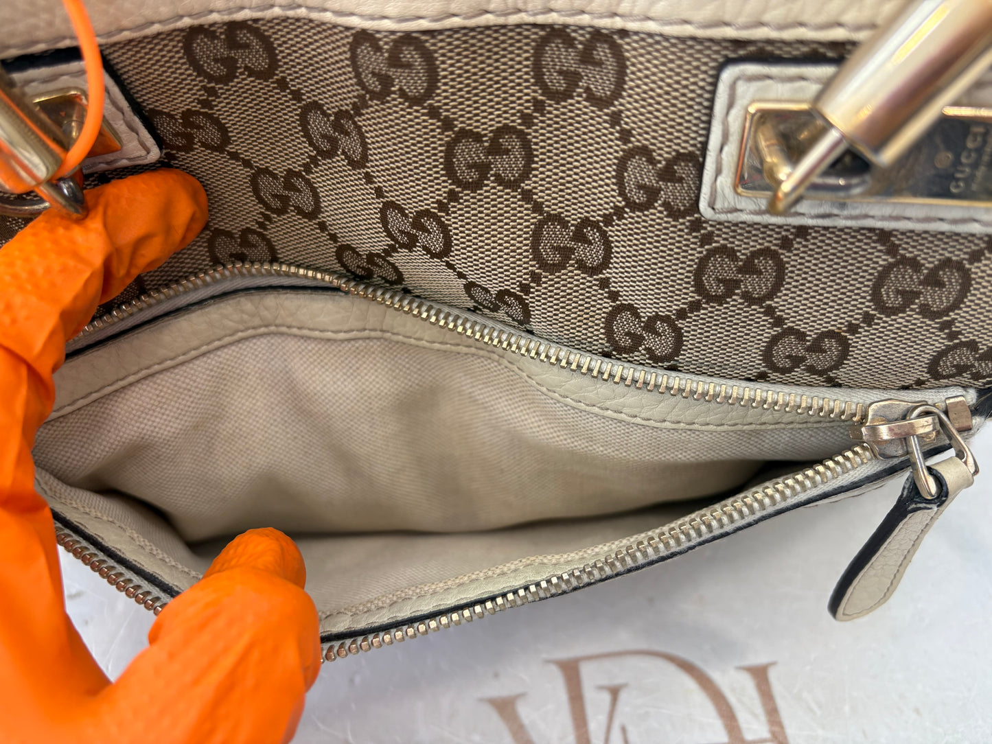 201170 - Gucci Bag
