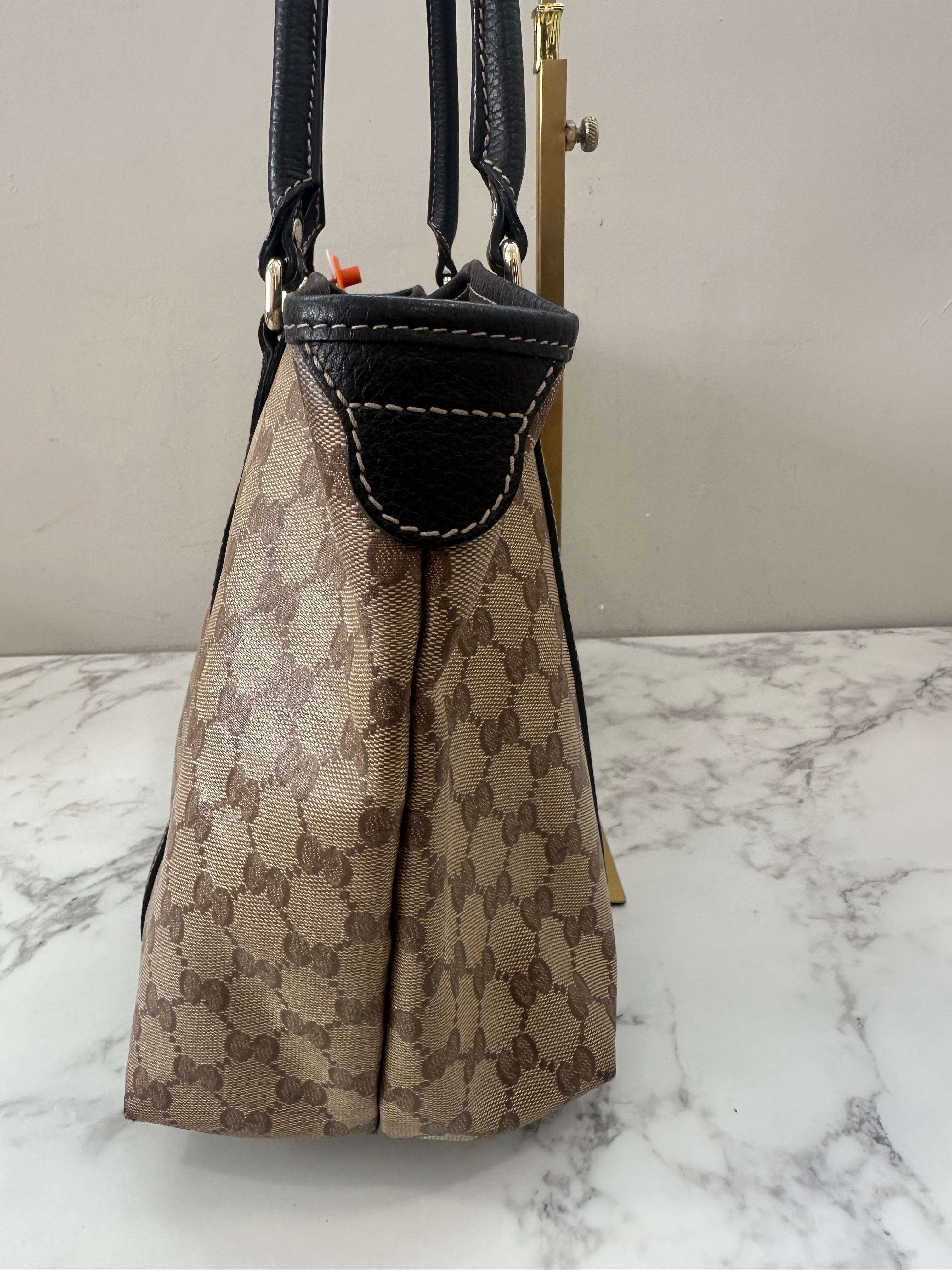 Gucci Beige
