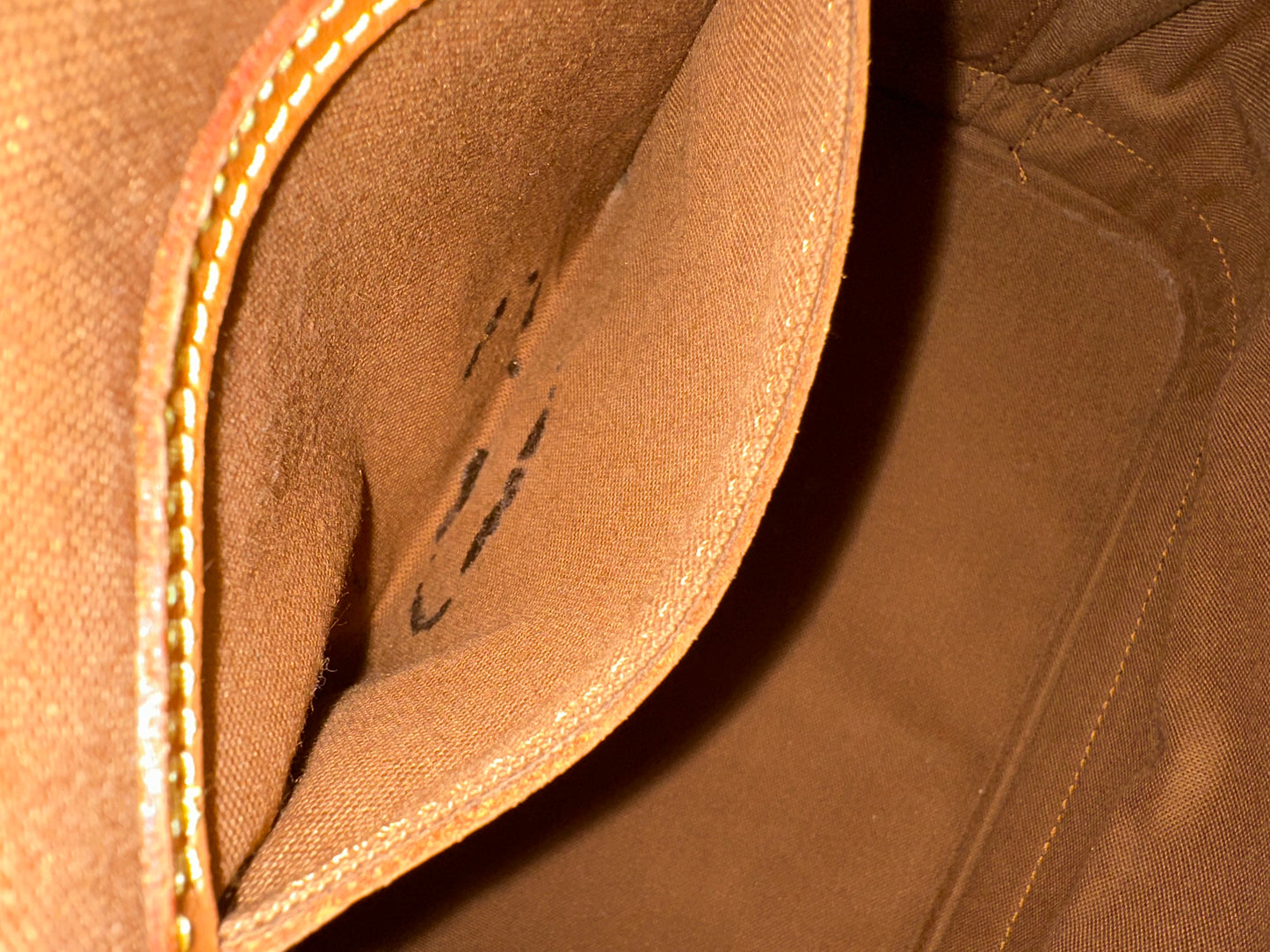 Louis Vuitton Alma