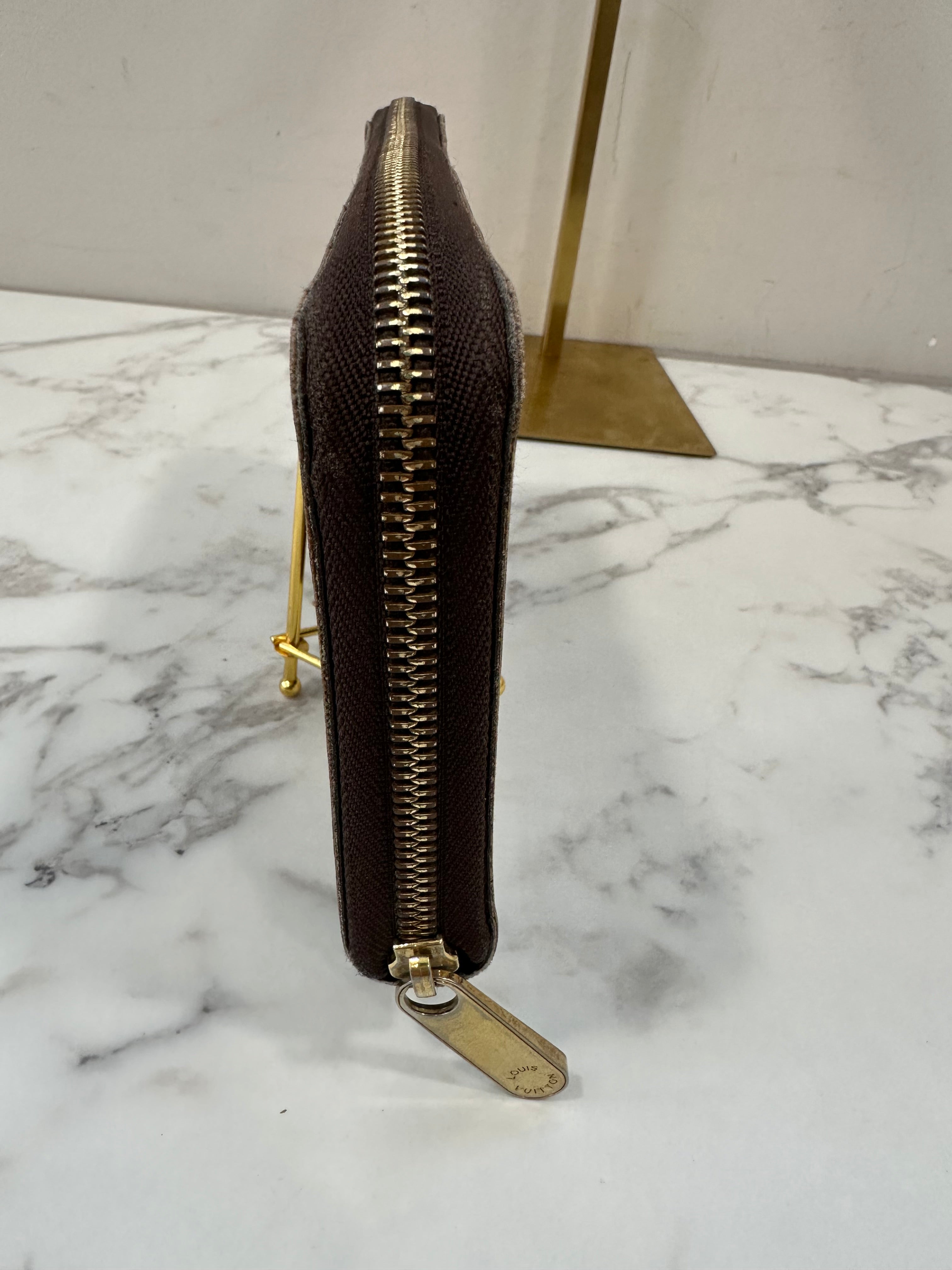 Louis Vuitton Wallet Zippy Ebene