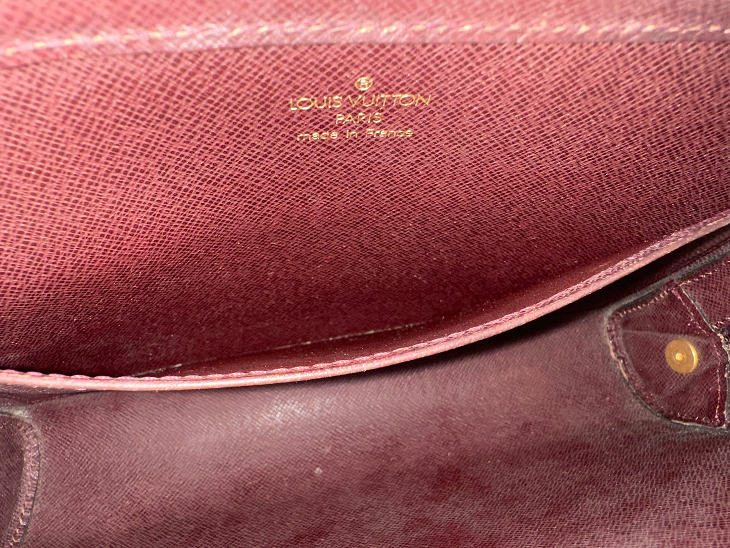 Louis Vuitton Pochette Taiga