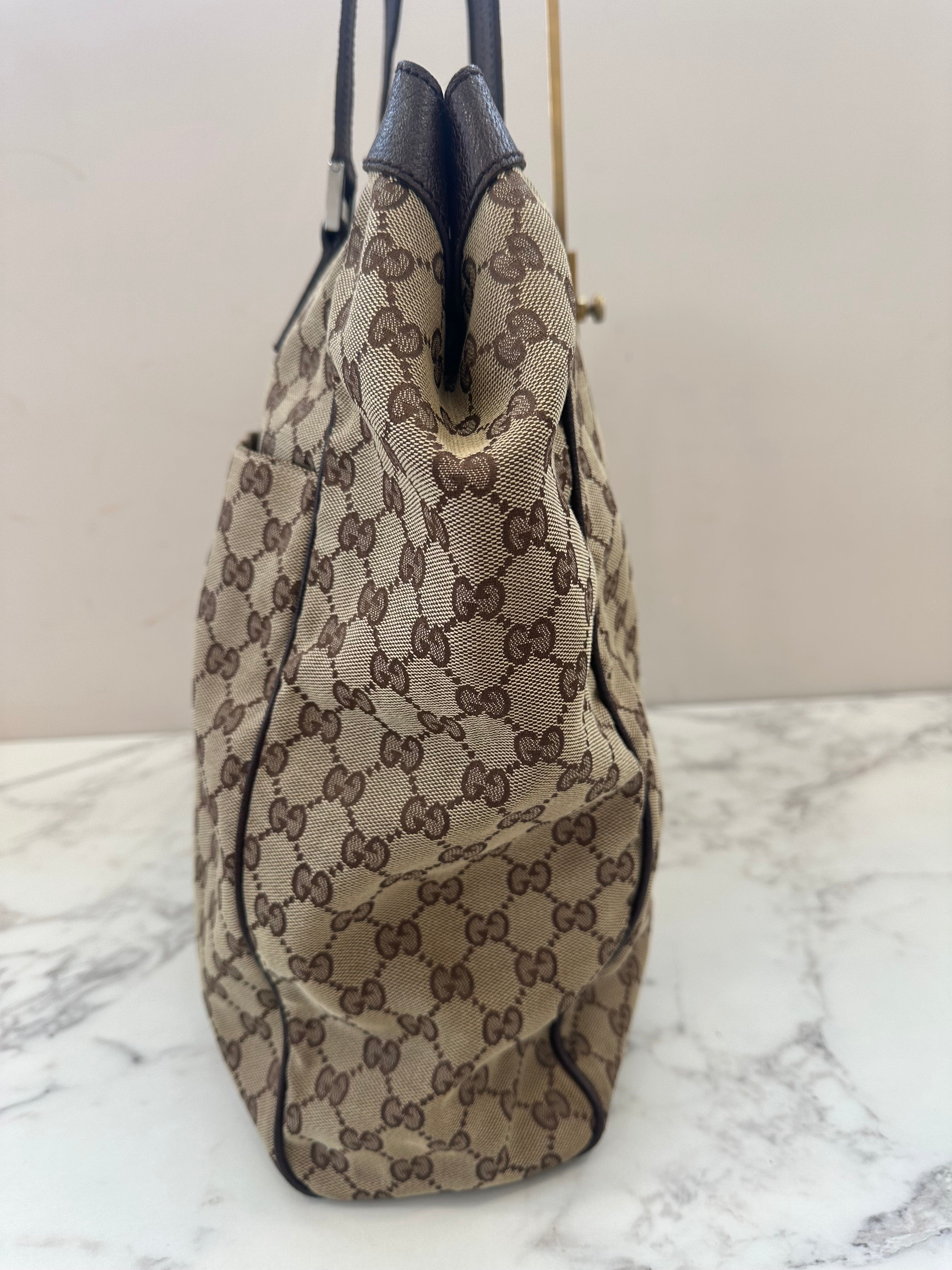Gucci Beige