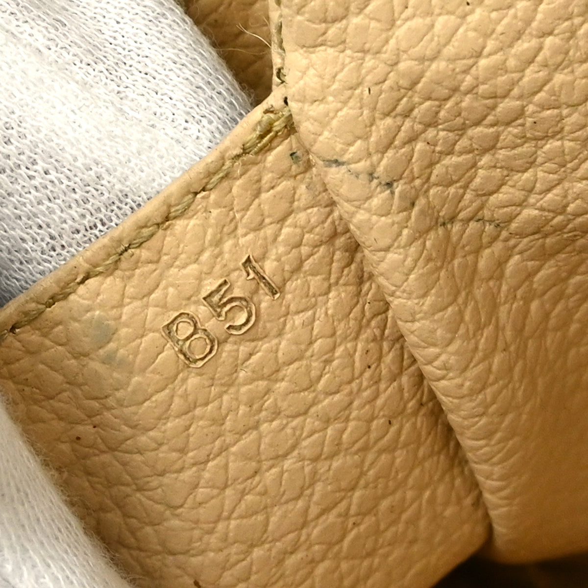 Louis Vuitton Trousse 28