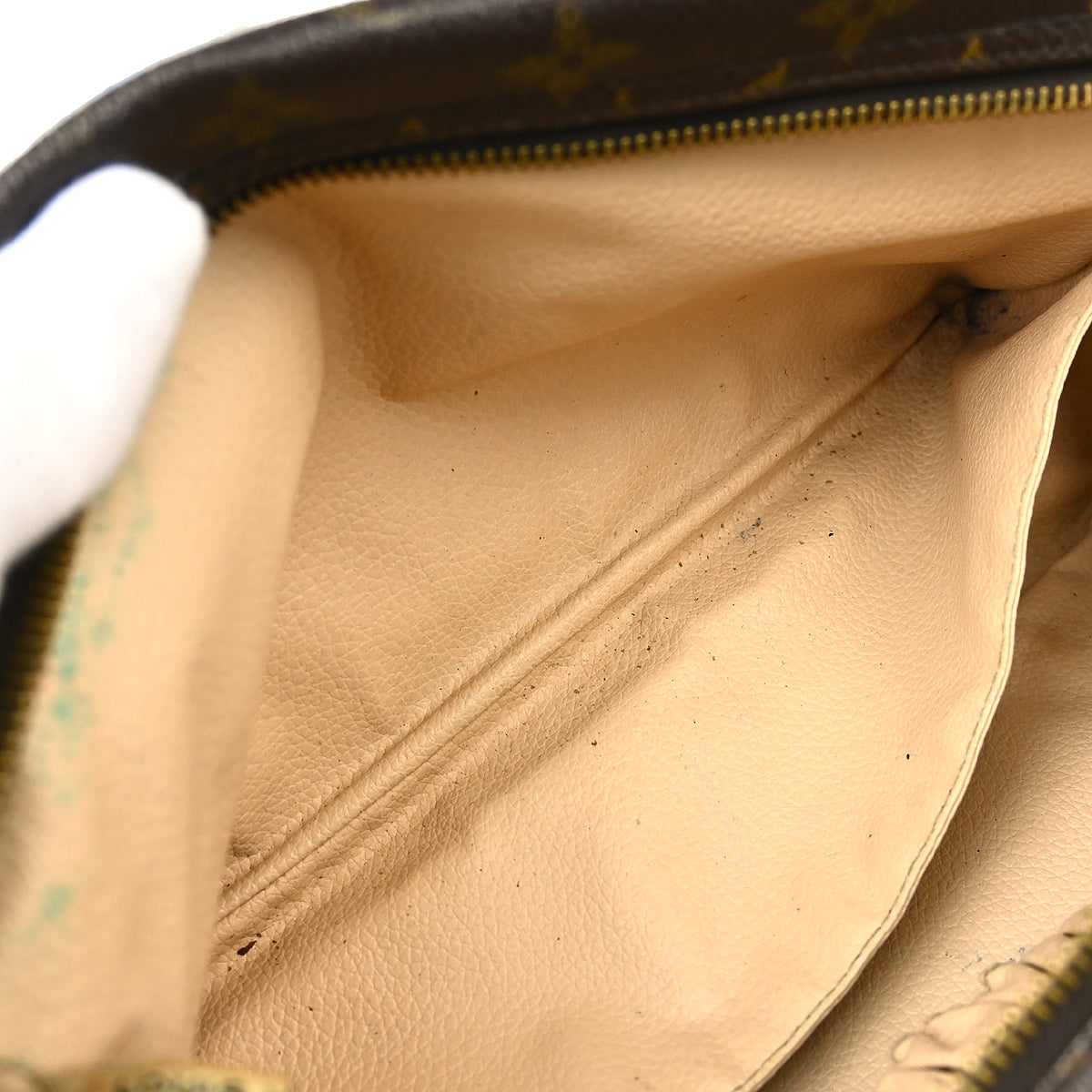 Louis Vuitton Trousse 28