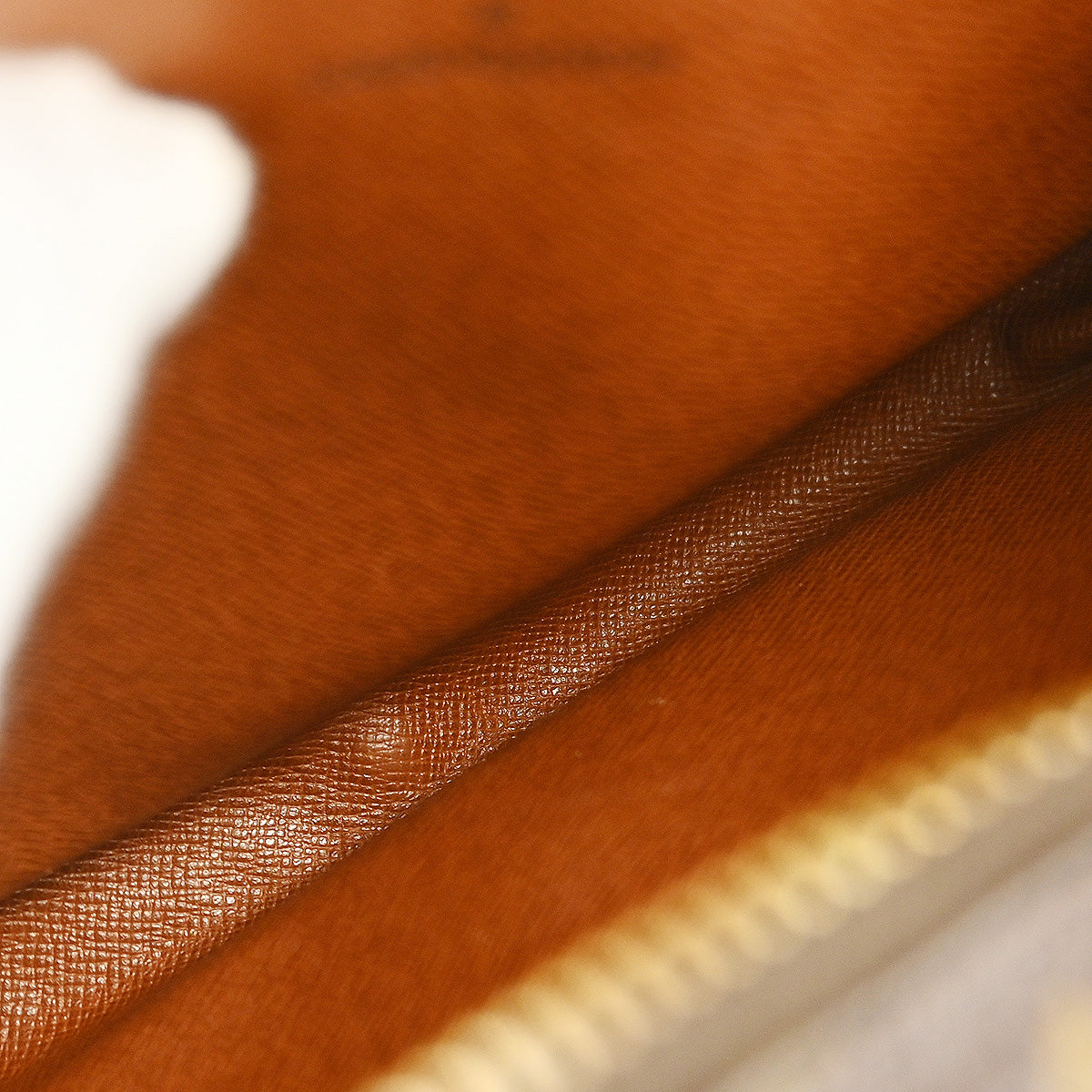 Louis Vuitton Saint German 24