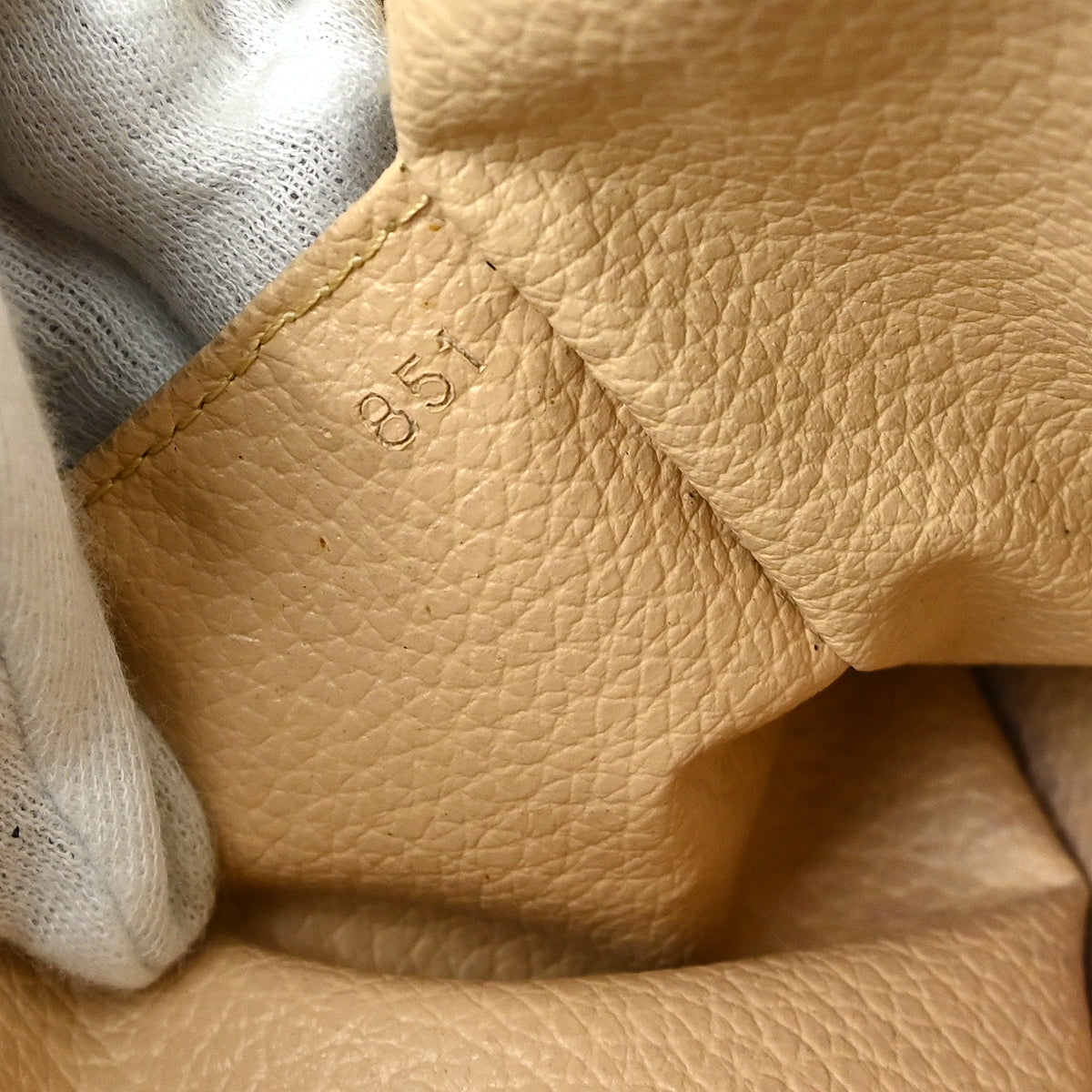 Louis Vuitton Trousse 28