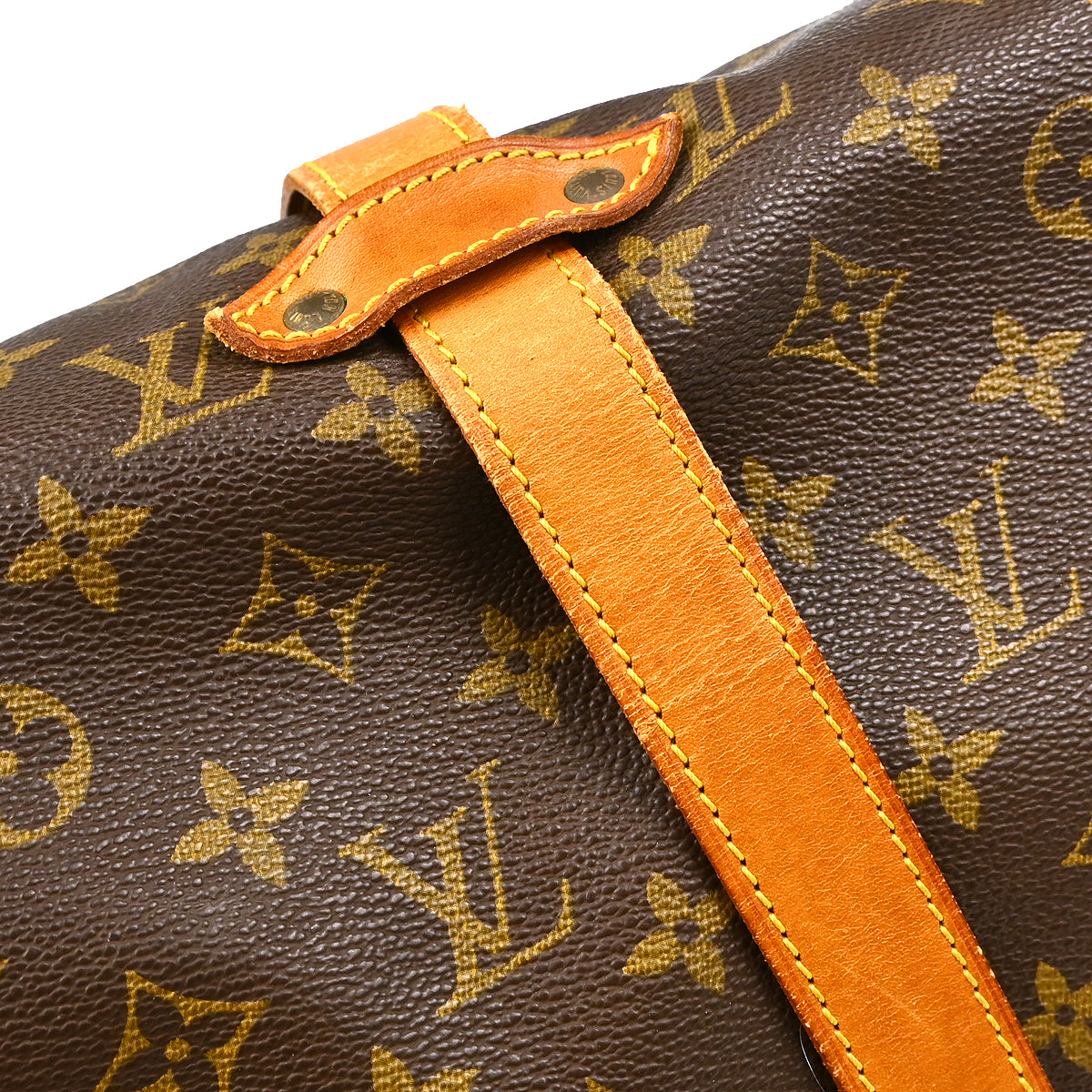 Louis Vuitton Samur 35