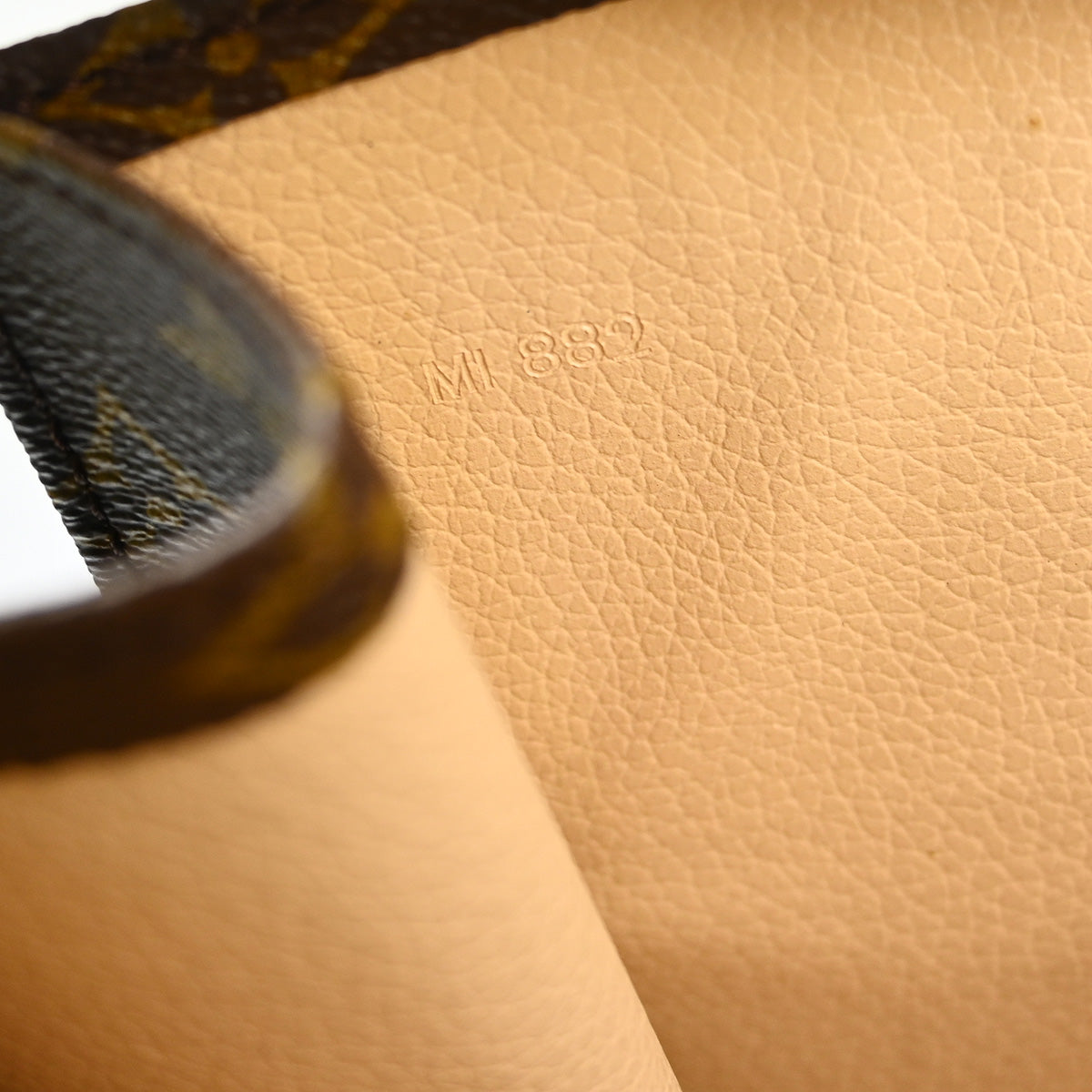 Louis Vuitton Sac Plat