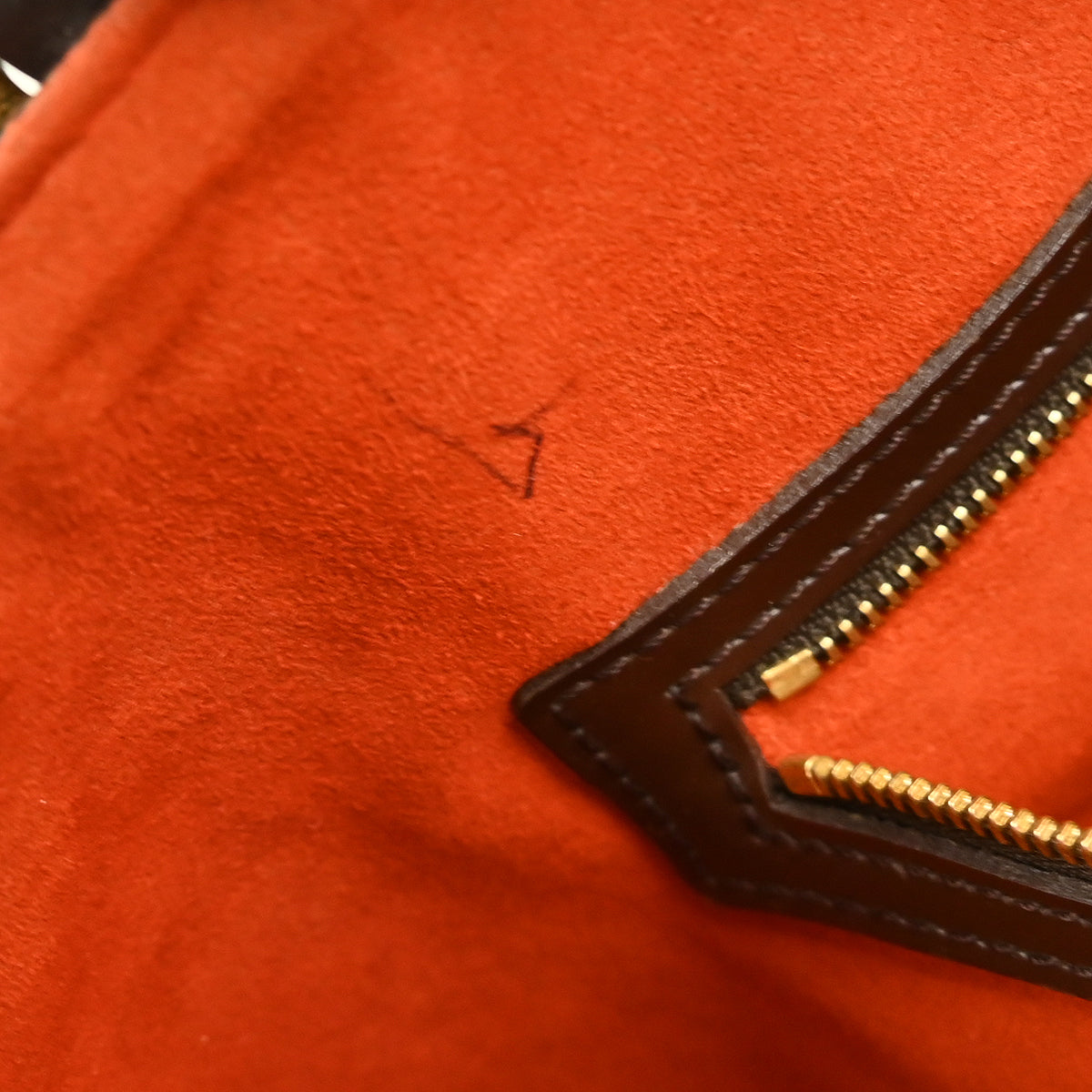 Louis Vuitton Uzes Damier