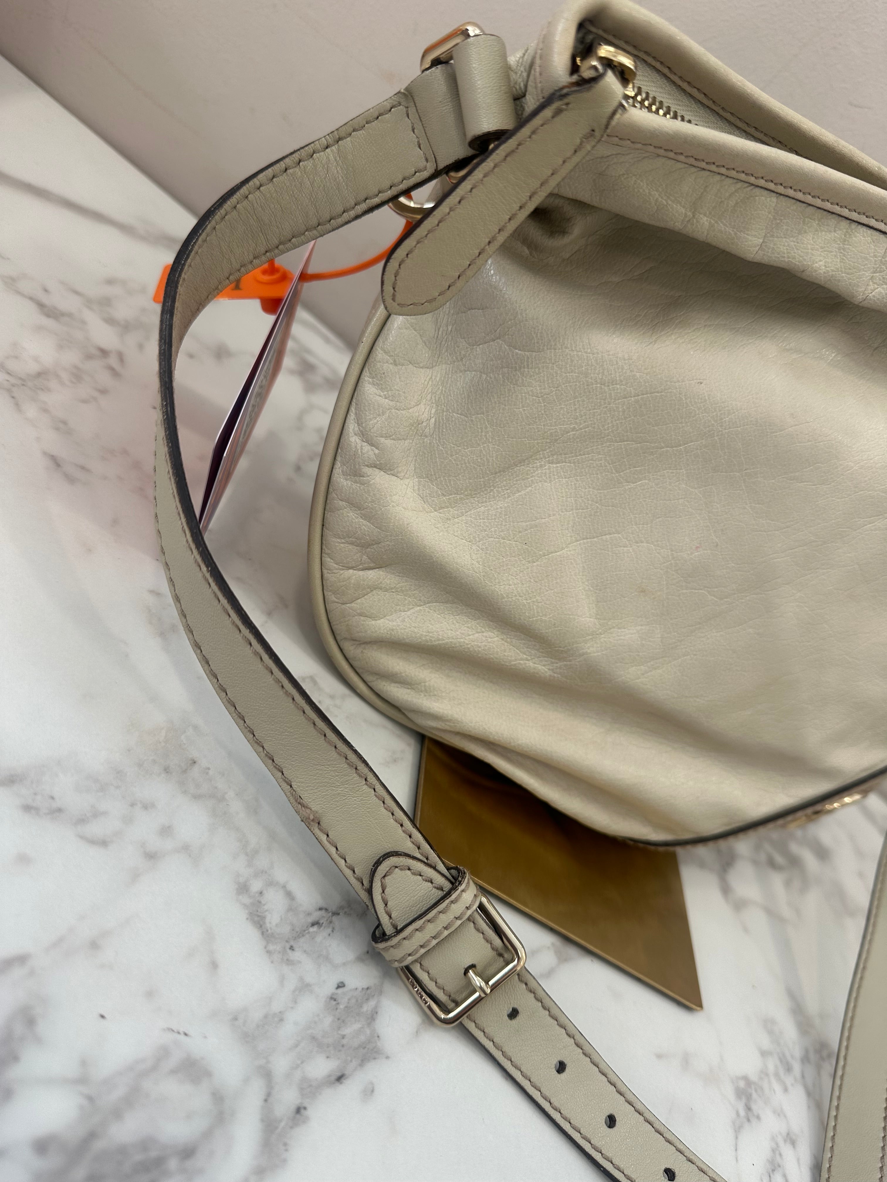 Gucci Beige