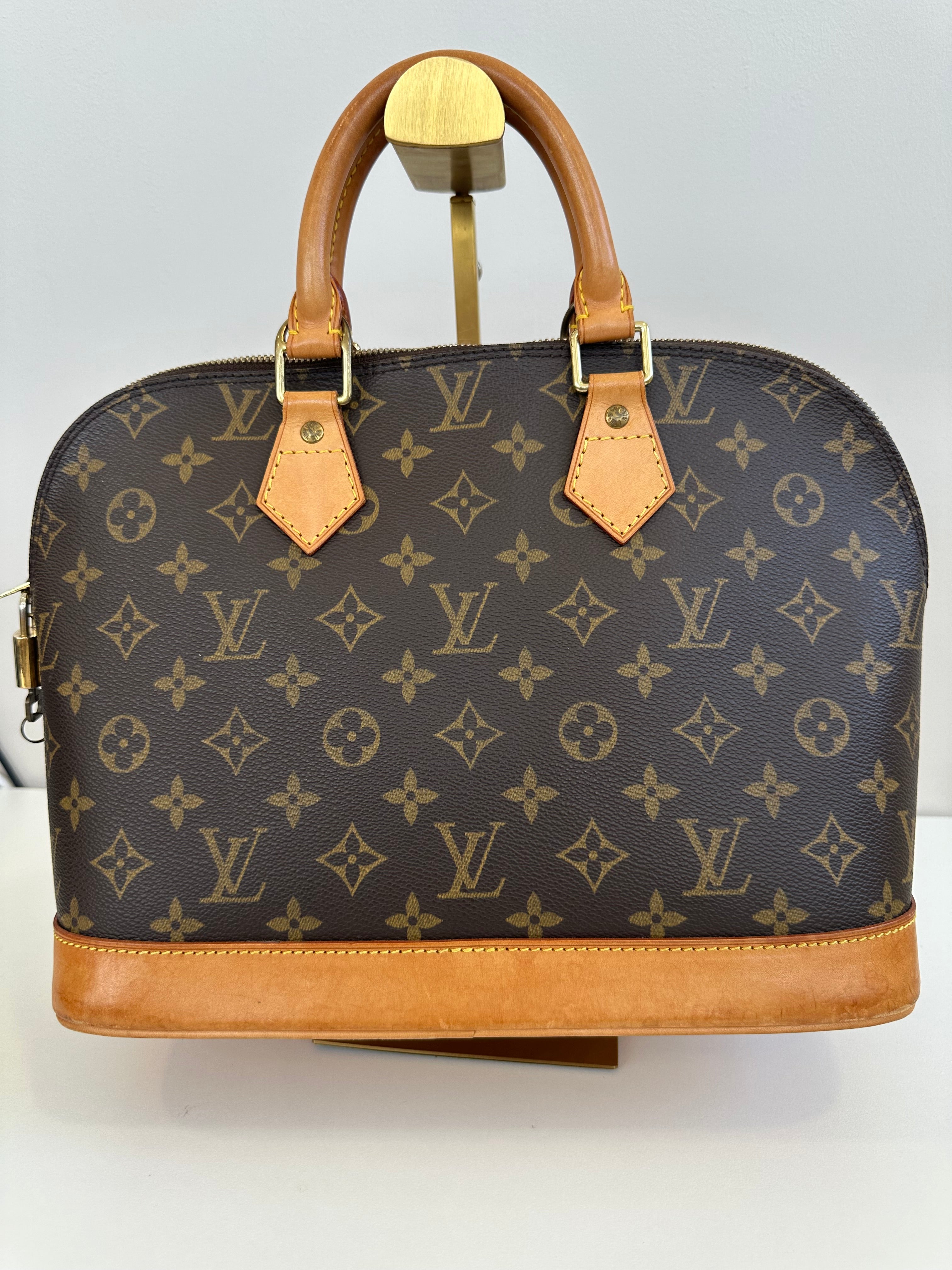 Louis Vuitton Alma
